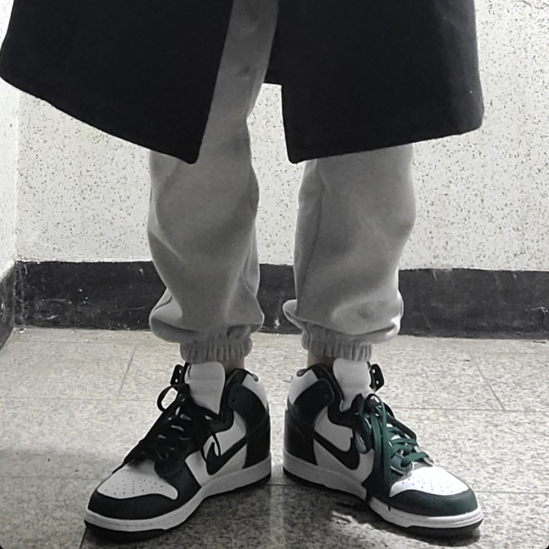 Nike Dunk High SP Spartan Green 착용 스타일
