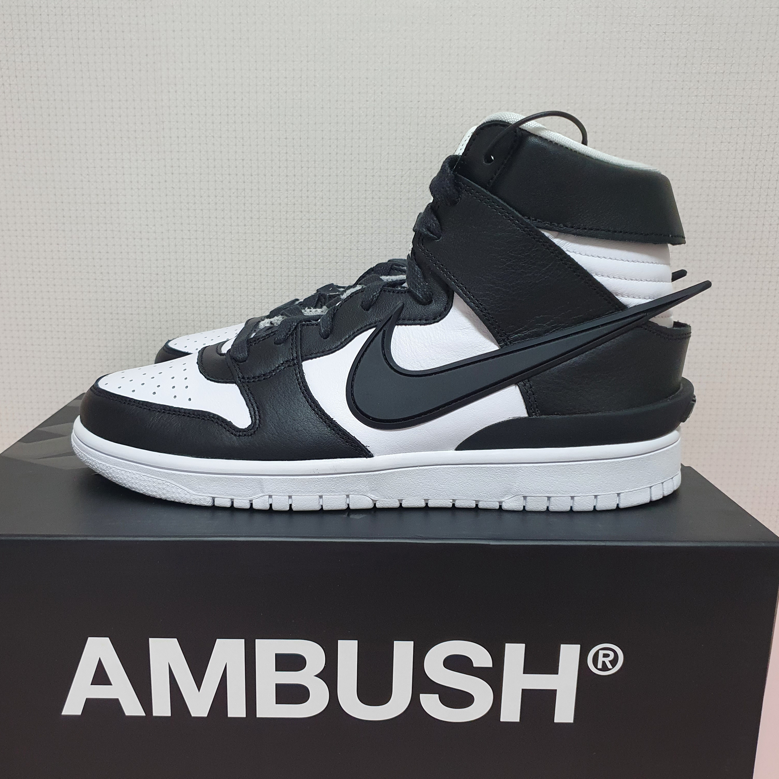 Nike x Ambush Dunk High Black 착용 스타일 - 2