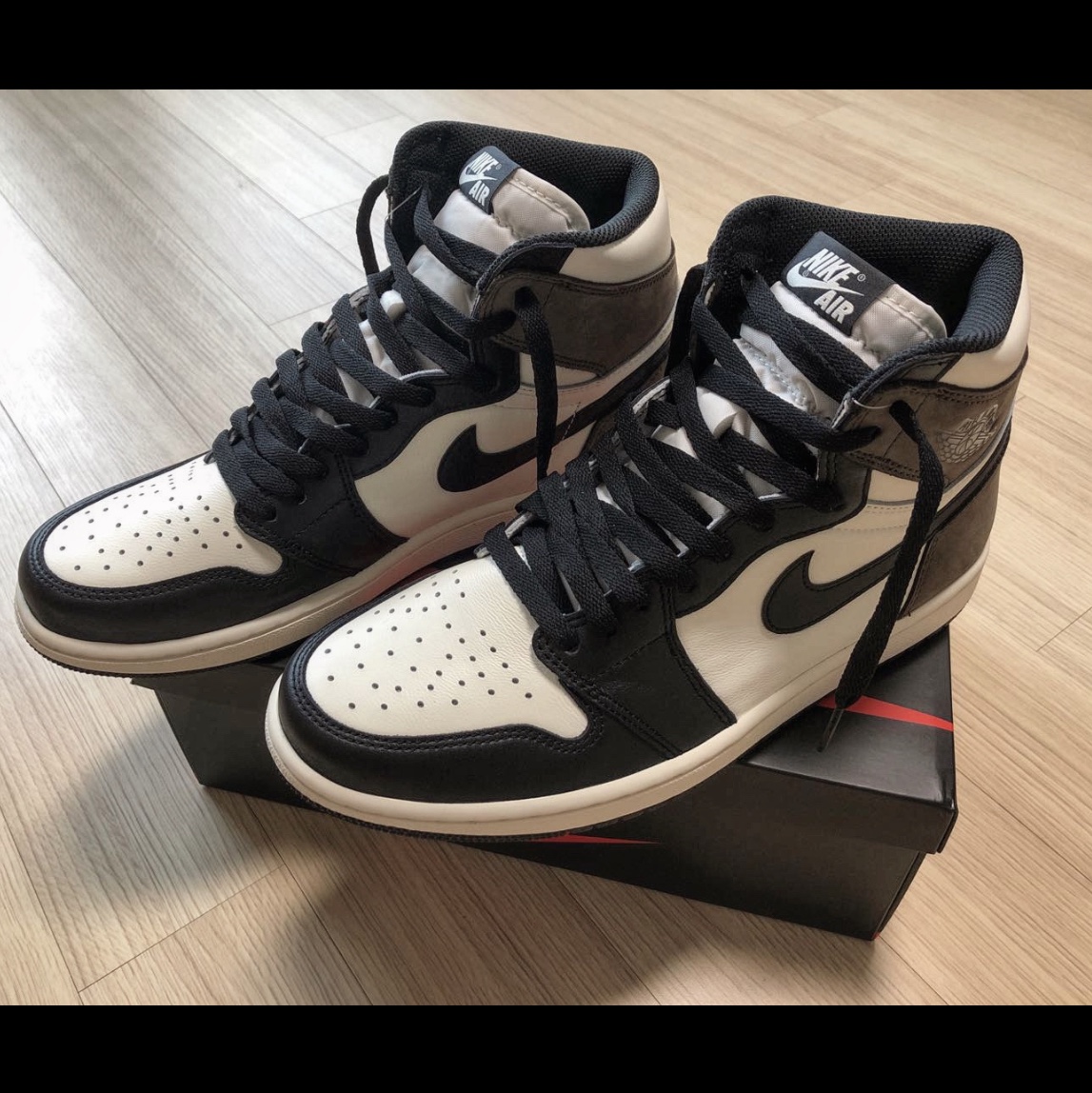 Jordan 1 Retro High OG Black Mocha 착용 스타일 - 1