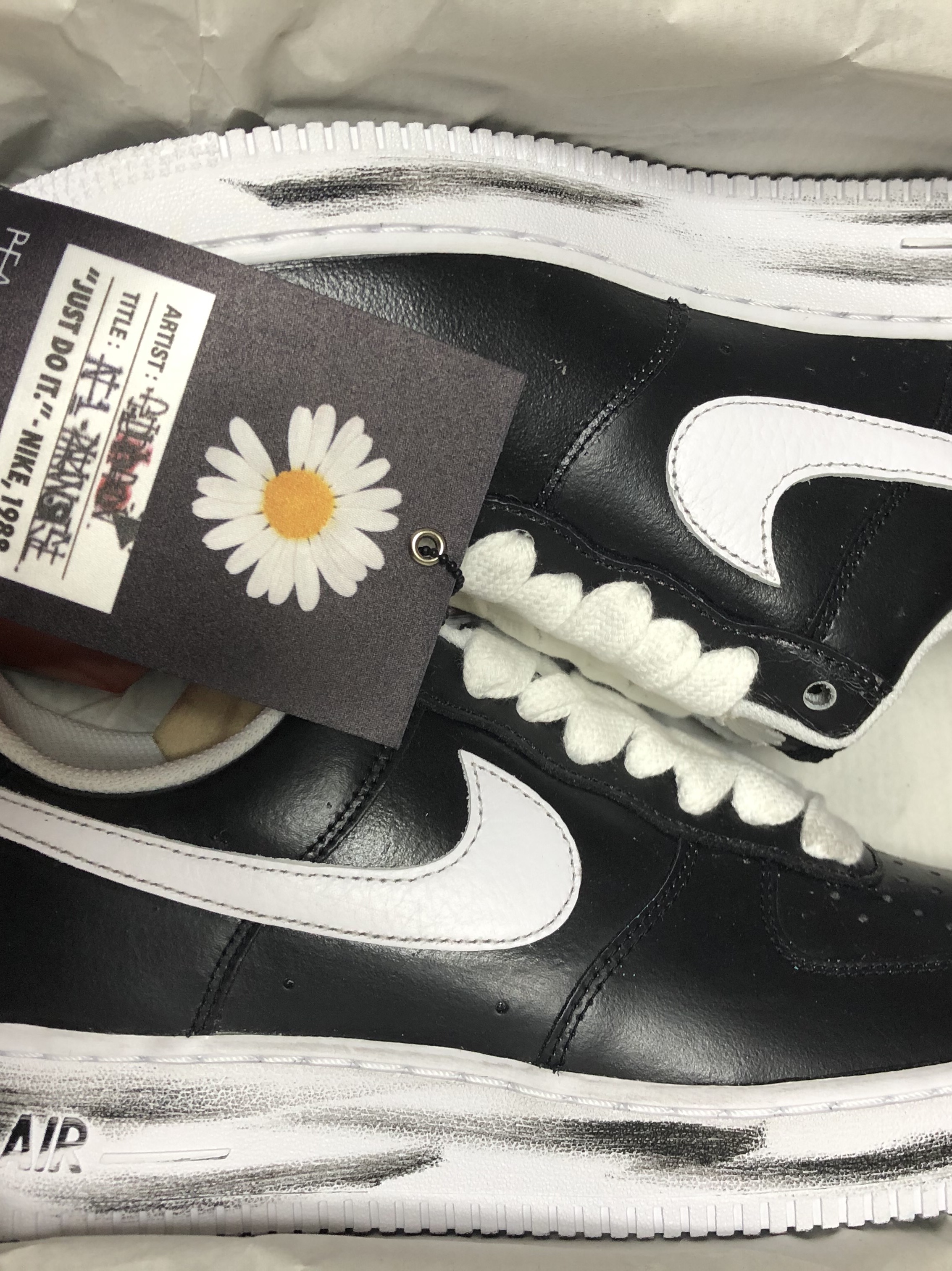 Nike x Peaceminusone Air Force 1 Low Para-Noise, Jordan 6 x Travis Scott Retro Olive 착용 스타일 - 1