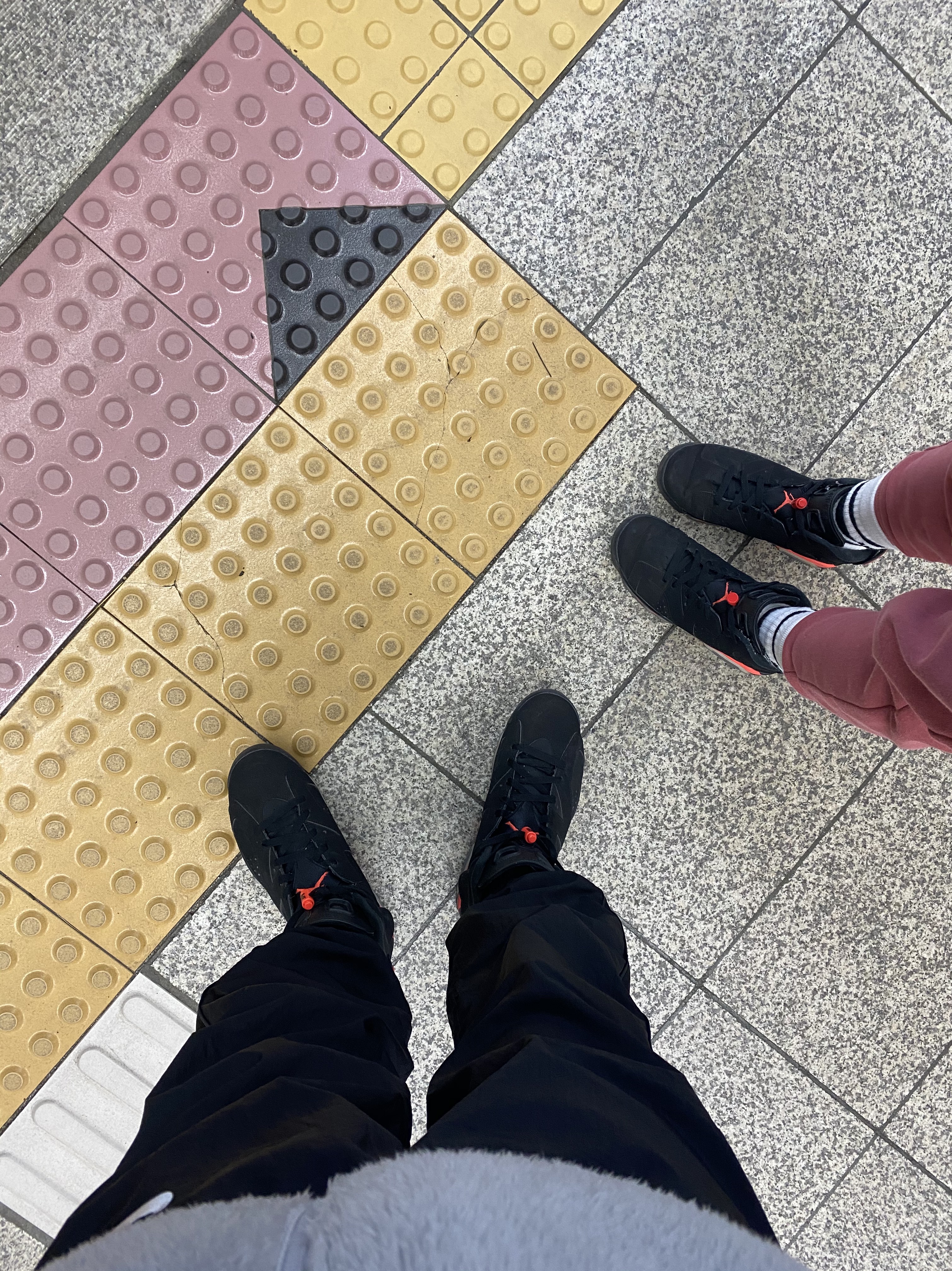 Jordan 6 Retro Infrared 2019 착용 스타일