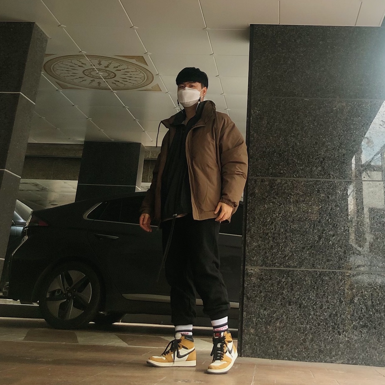 Jordan 1 Retro High Rookie of the Year, Essentials Half-Zip Track Jacket Navy/Dark Navy - Ssense Exclusive 착용 스타일