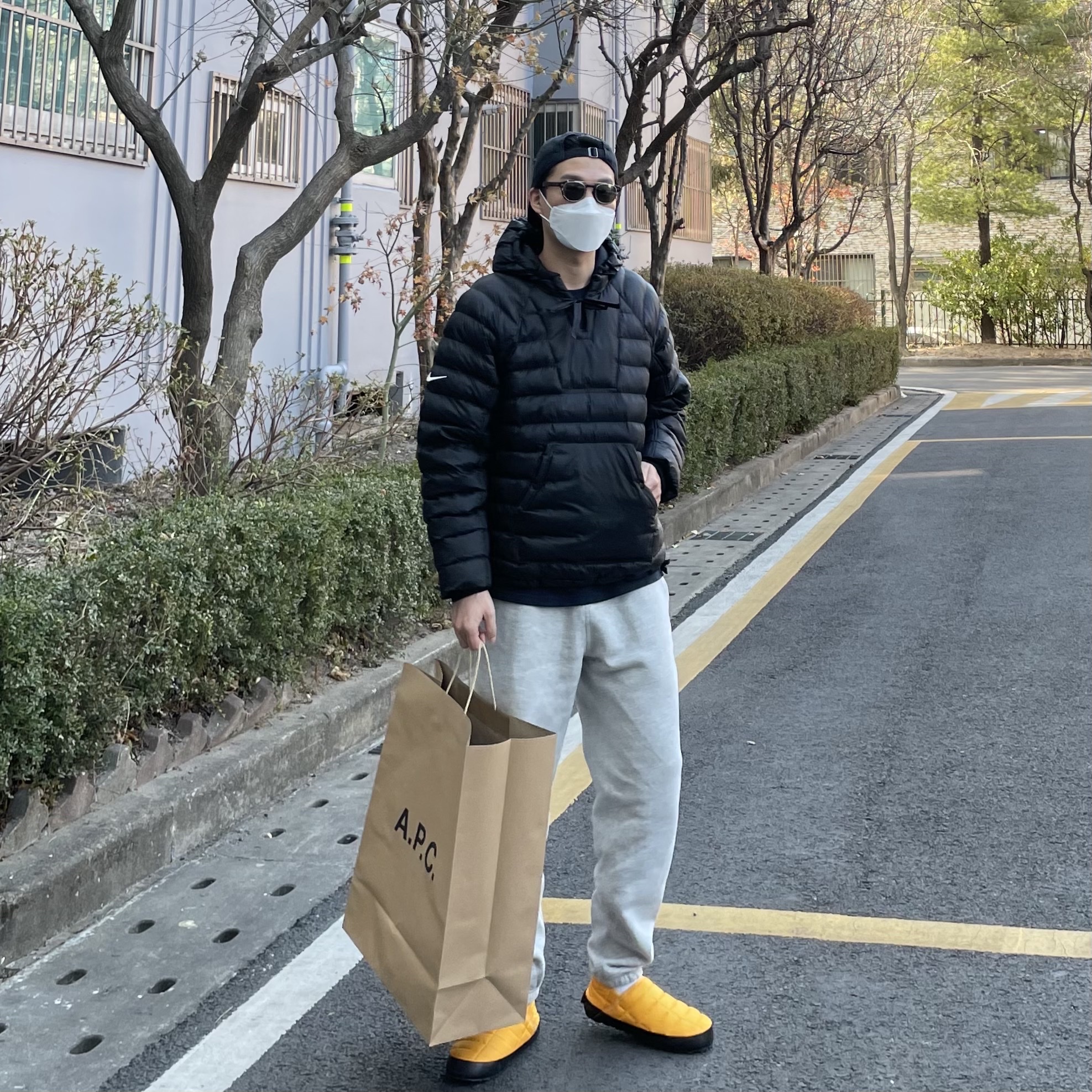 Nike x Stussy Insultd Jacket Black - US/EU 착용 스타일 - 3