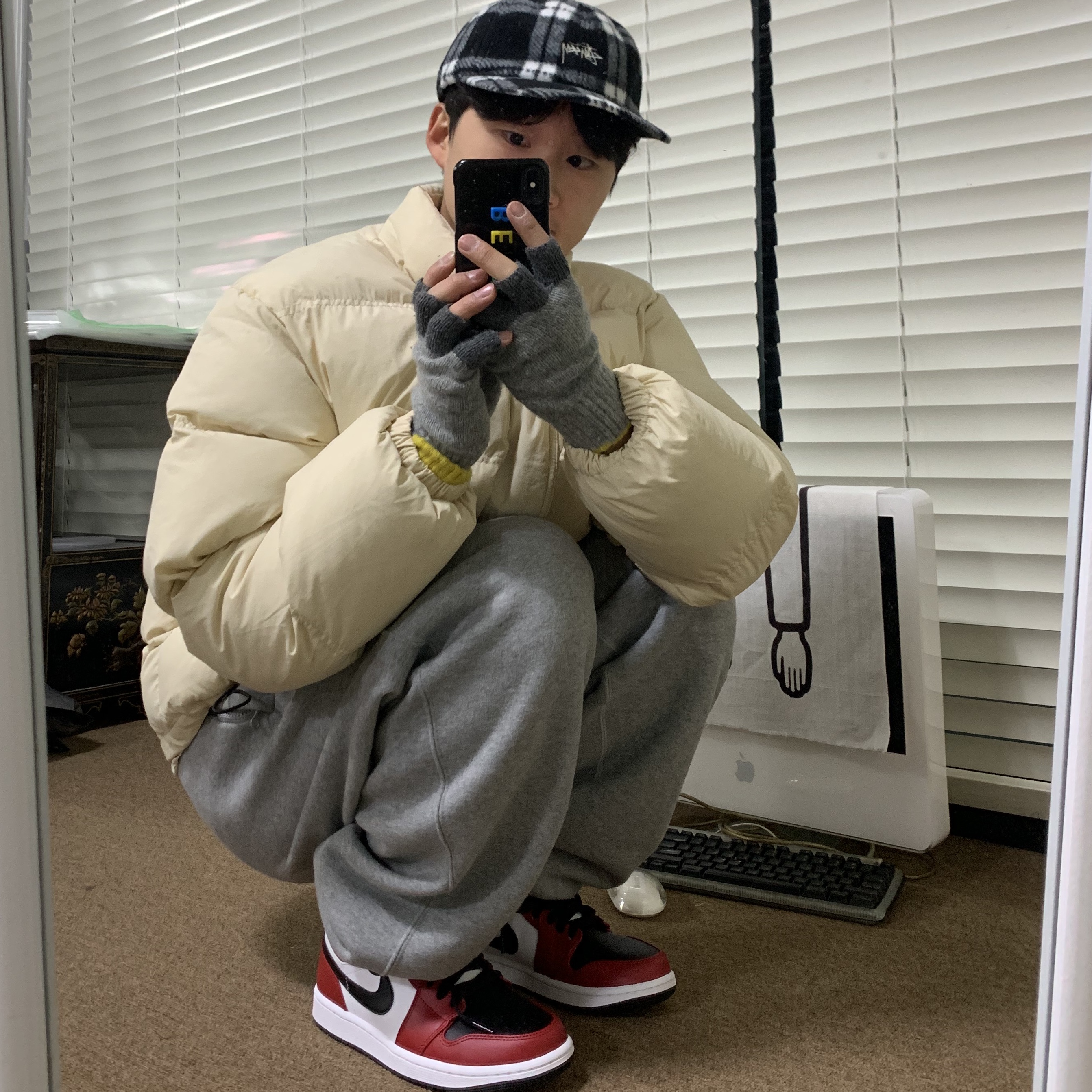 Jordan 1 Mid Chicago Black Toe 착용 스타일