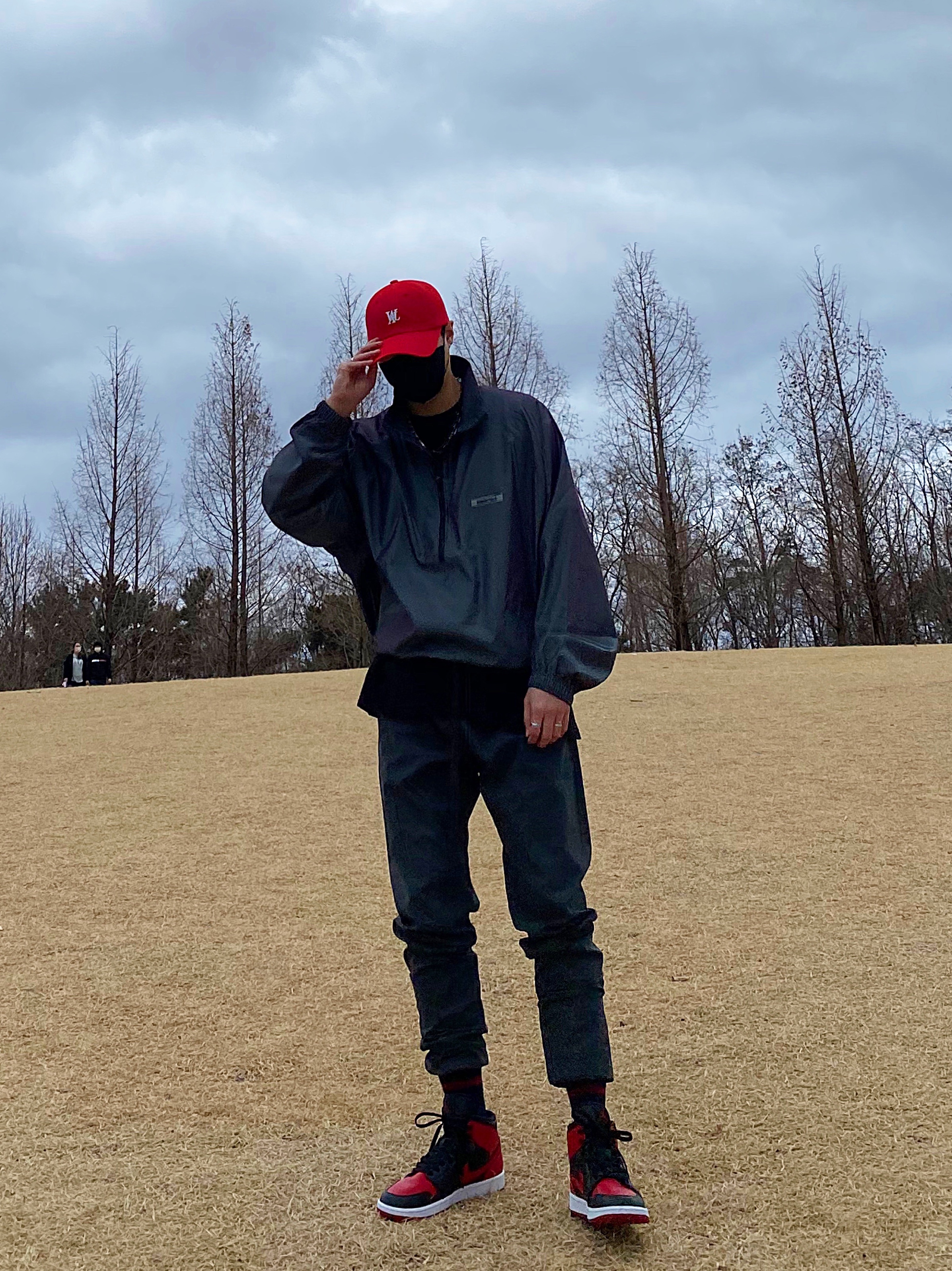 Essentials Track Jacket Iridescent - 20SS, Essentials Track Pants Reflective Black - 20FW 착용 스타일 - 2