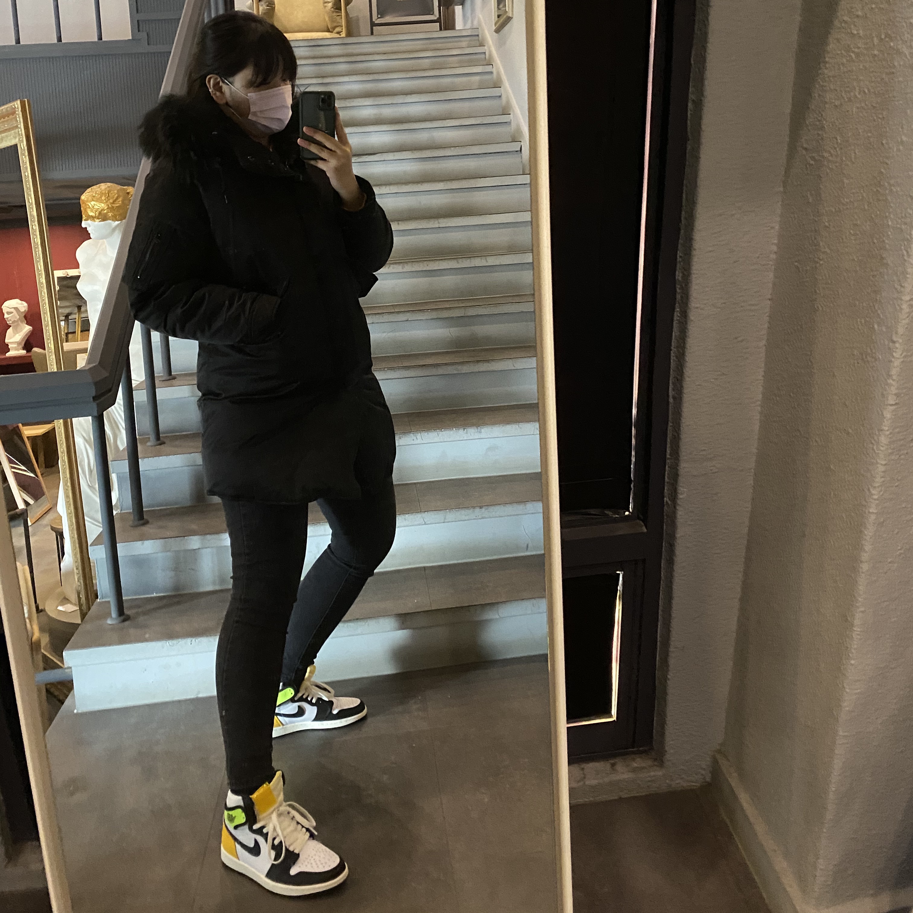 Jordan 1 Retro High OG Volt Gold 착용 스타일