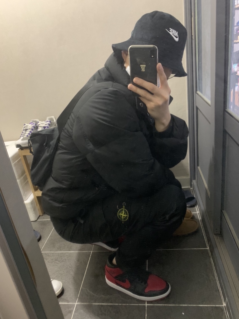 Jordan 1 Mid Bred Banned 2020, Nike Futura Corduroy Bucket Black 착용 스타일