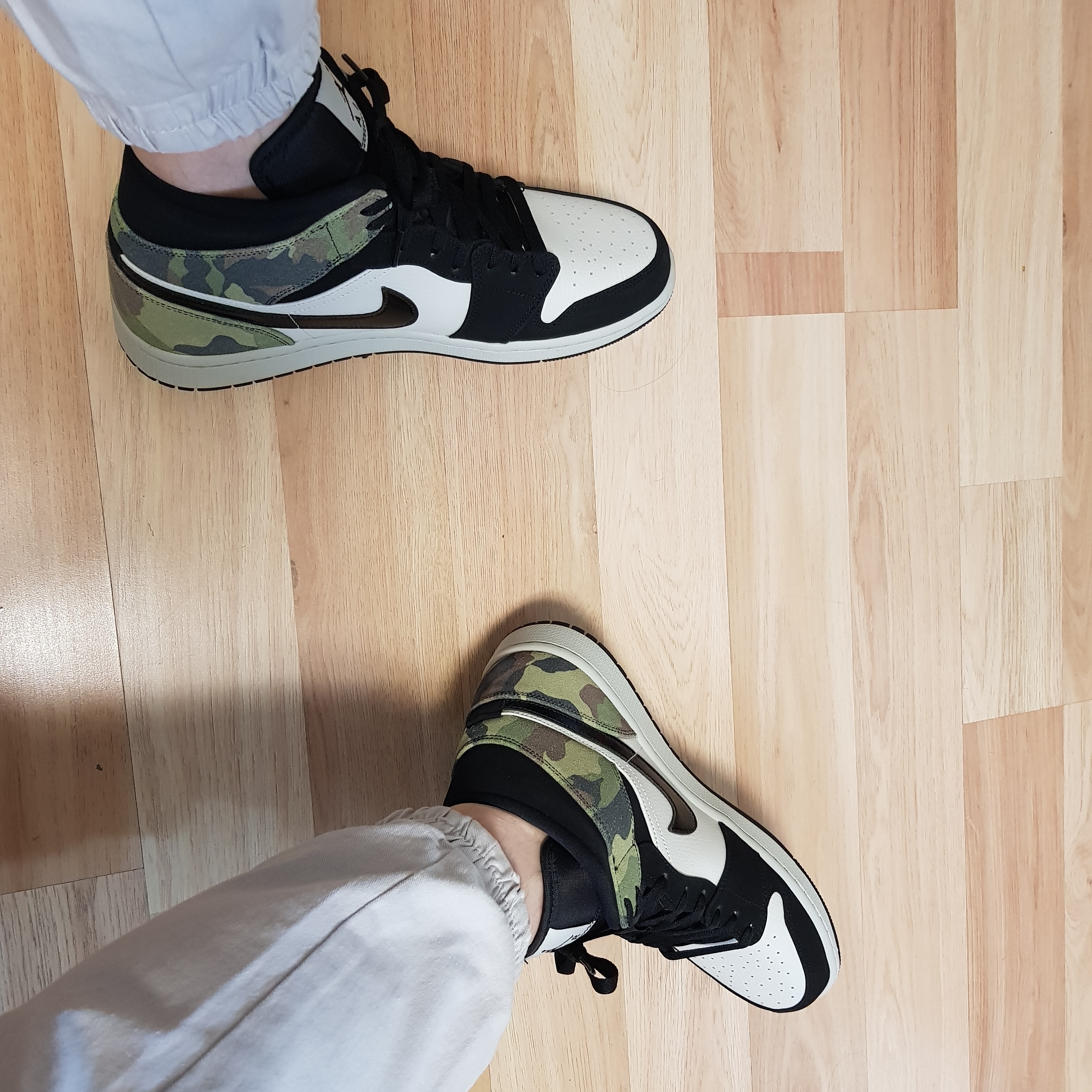 Jordan 1 Mid Camo 2020 착용 스타일 - 3