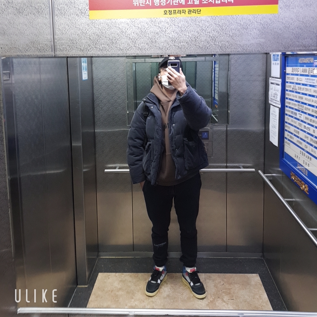 Essentials Fleece Lounge Pants Navy/Dark Navy - Ssense Exclusive, Essentials Logo Hoodie Brown/Rain Drum - Ssense Exclusive 착용 스타일
