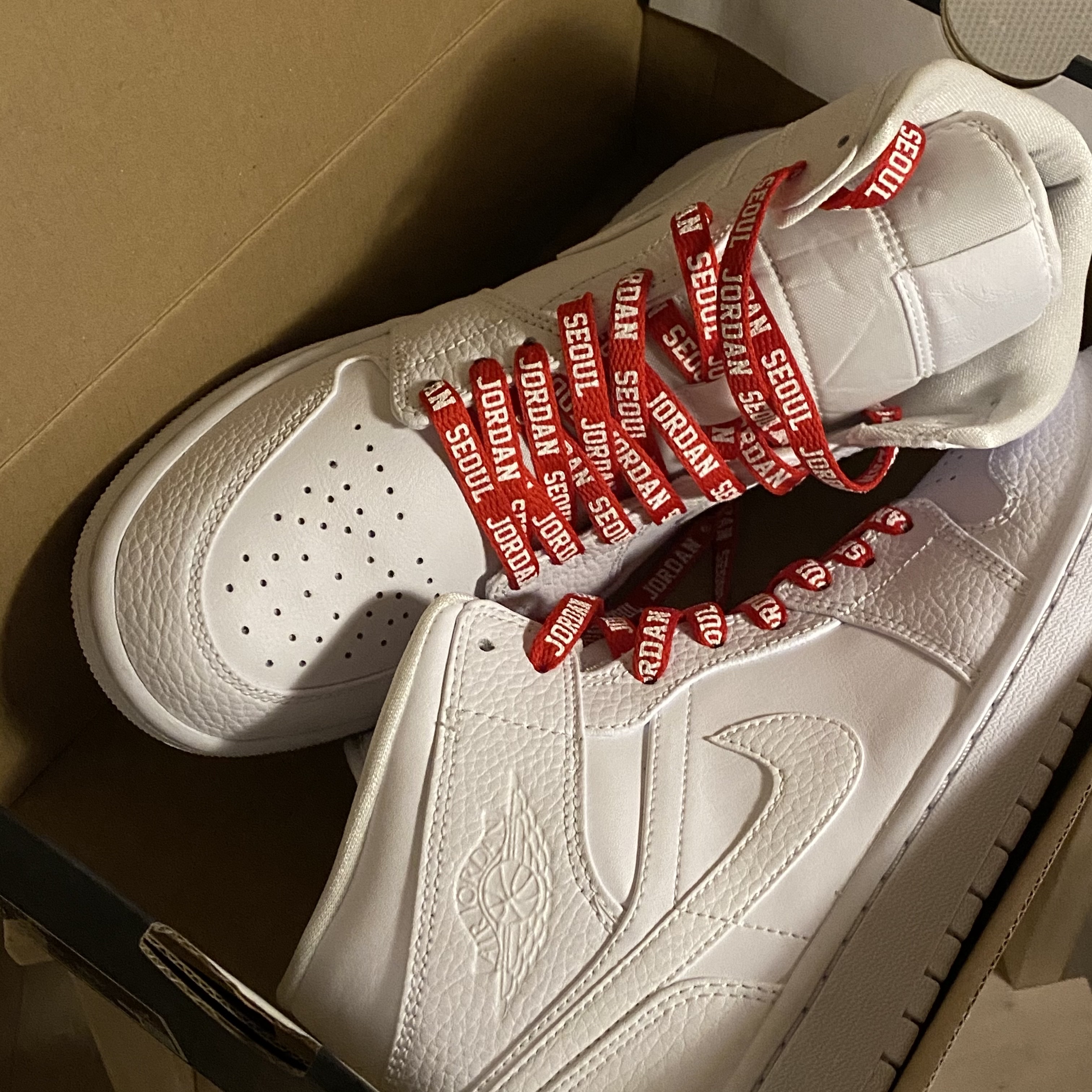 Jordan 1 Mid Triple White 착용 스타일