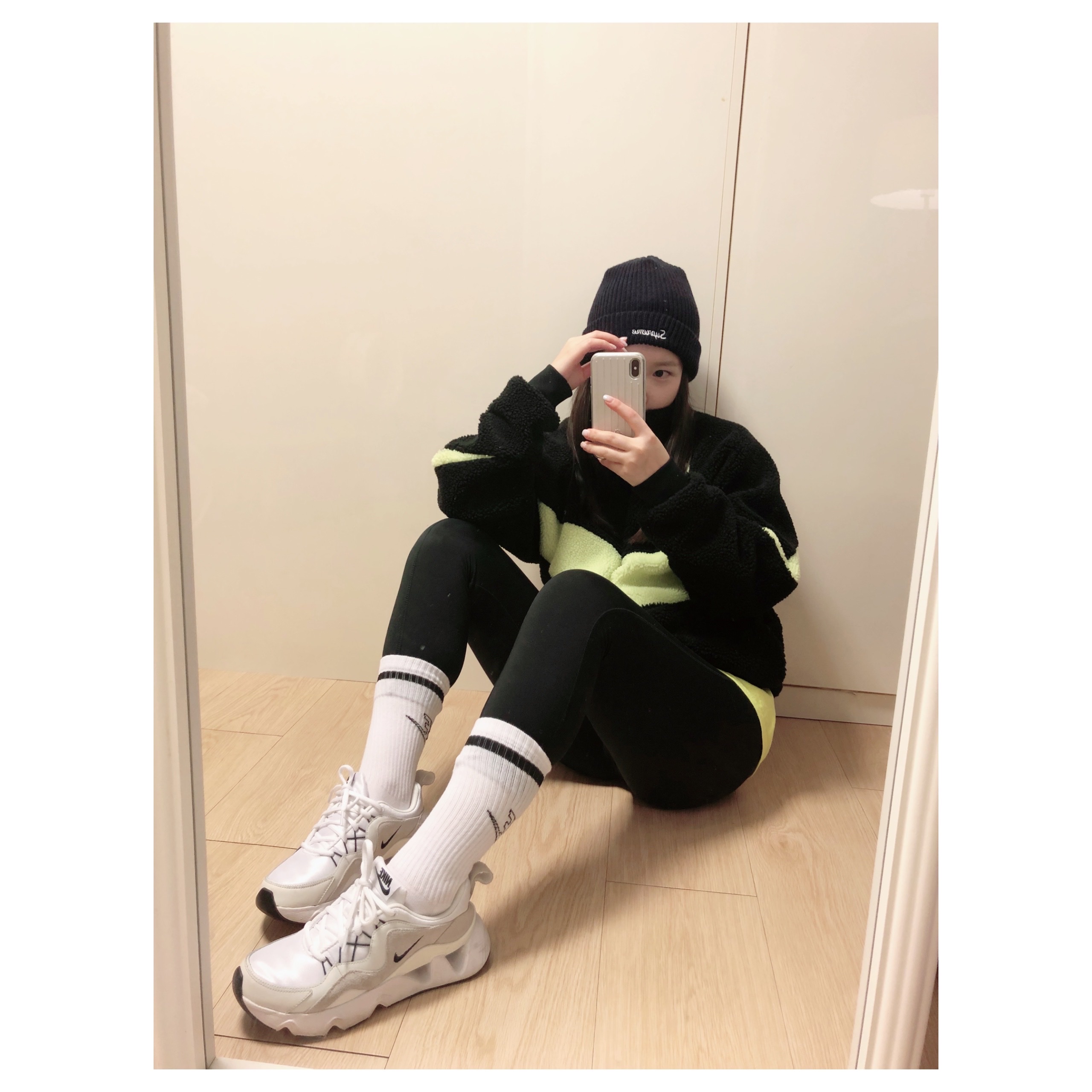 Nike Big Swoosh Full Zip Jacket Black Volt 착용 스타일 - 1