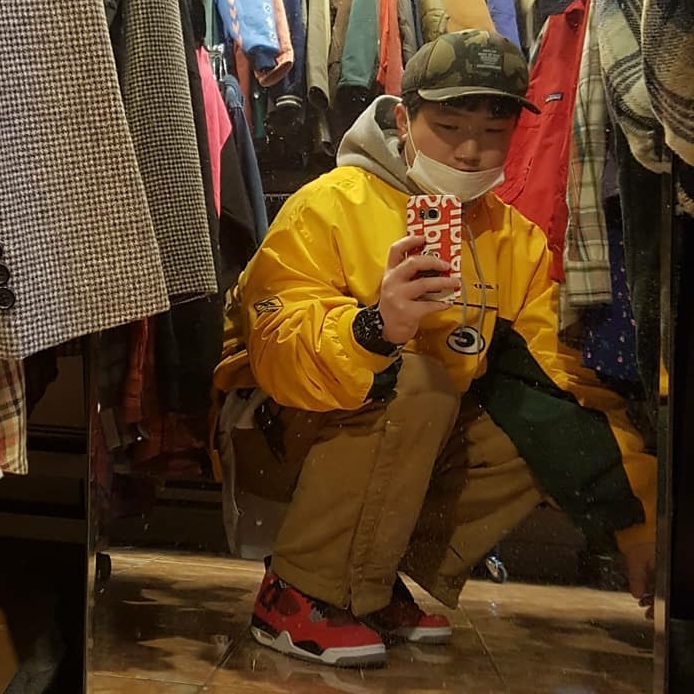 Jordan 4 Retro Toro Bravo 착용 스타일