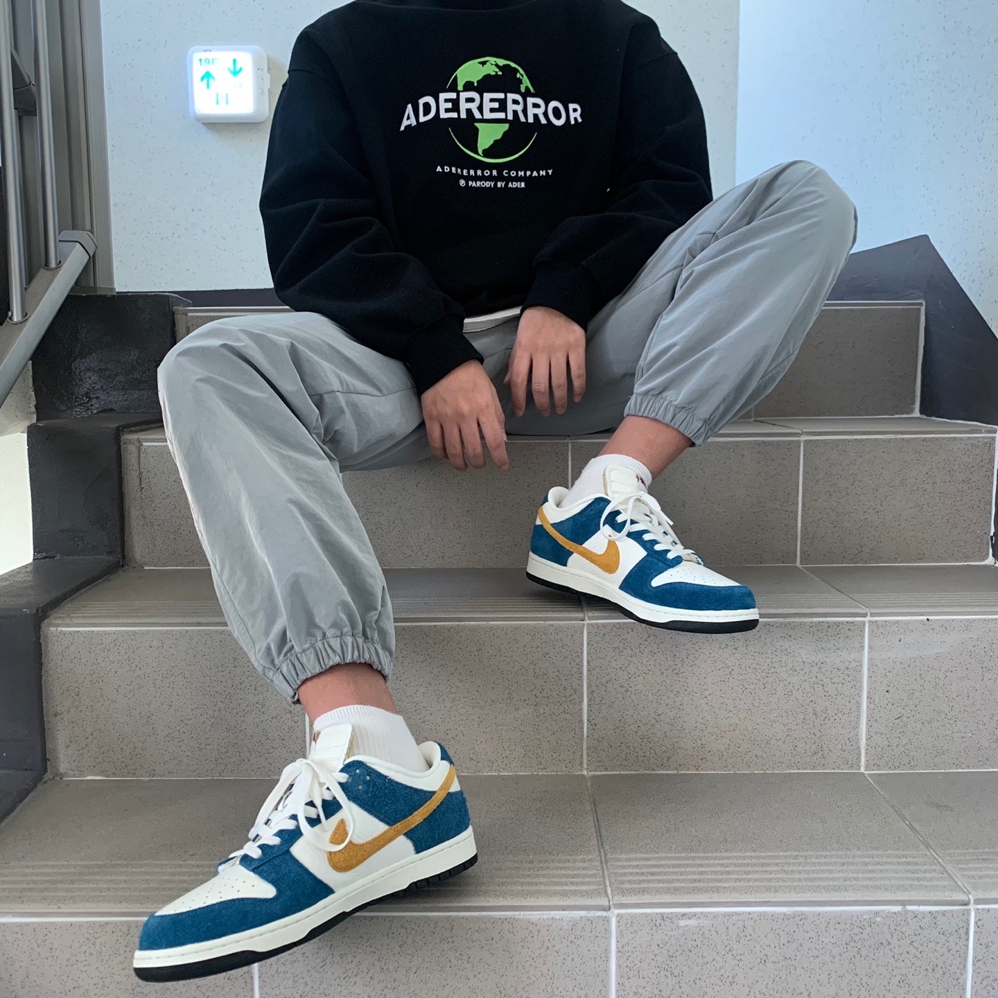 Nike x Kasina Dunk Low 80's Bus 착용 스타일