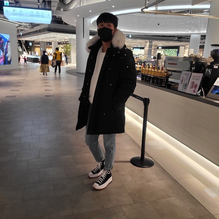 Converse Run Star Hike Hi Black White Gum 착용 스타일