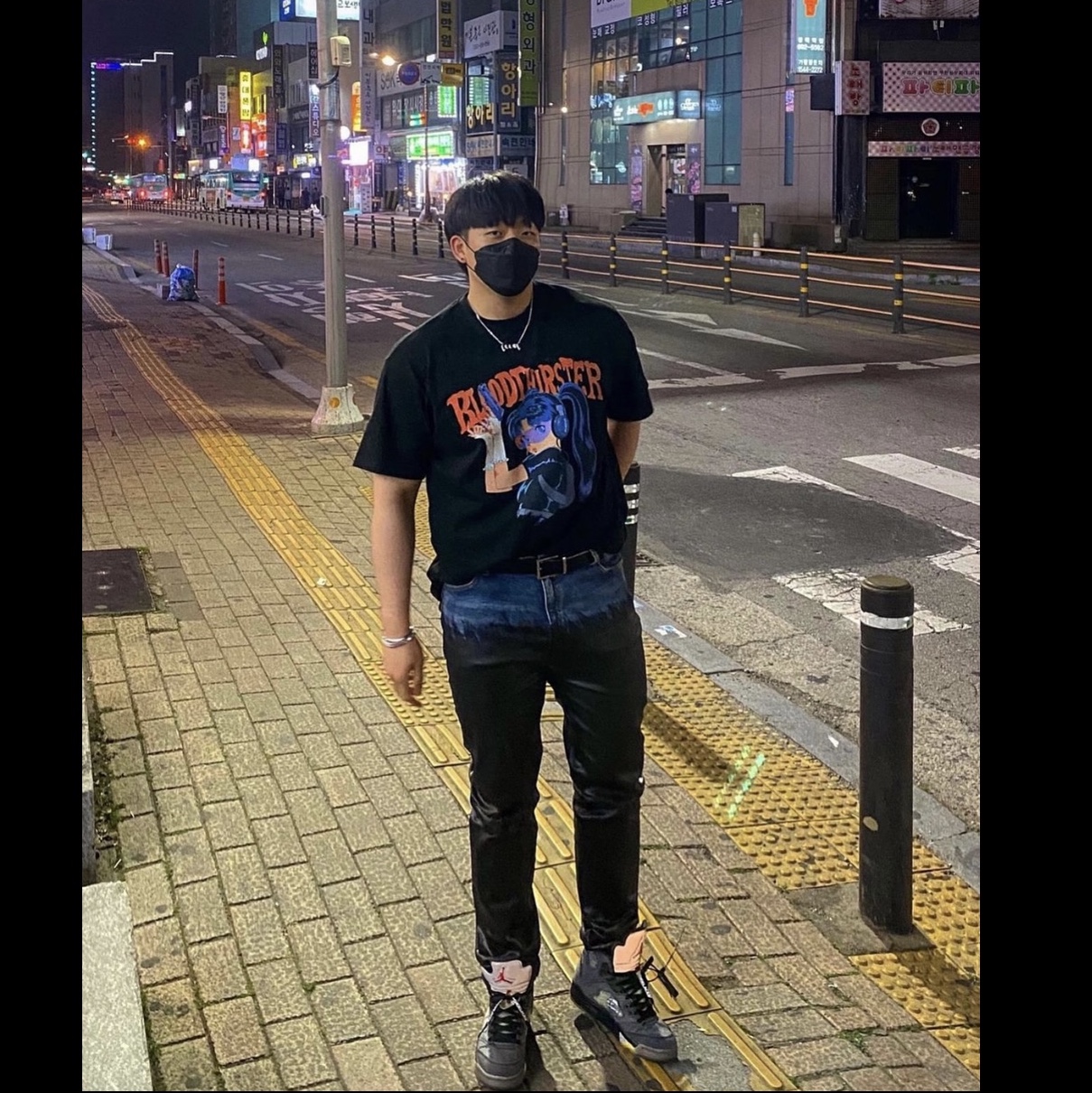 Jordan 5 x Off-White Retro SP Black Muslin 착용 스타일