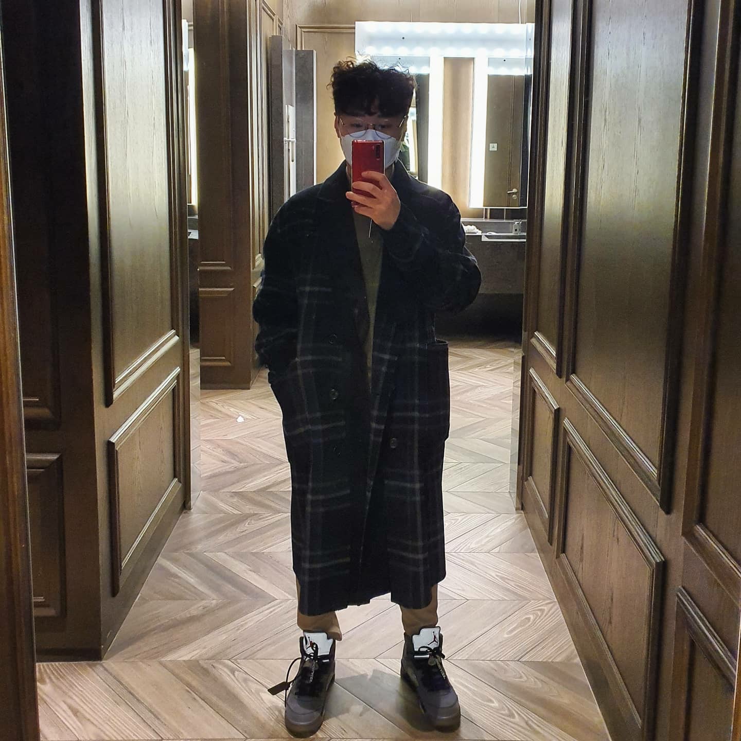 Jordan 5 x Off-White Retro SP Black Muslin 착용 스타일 - 4