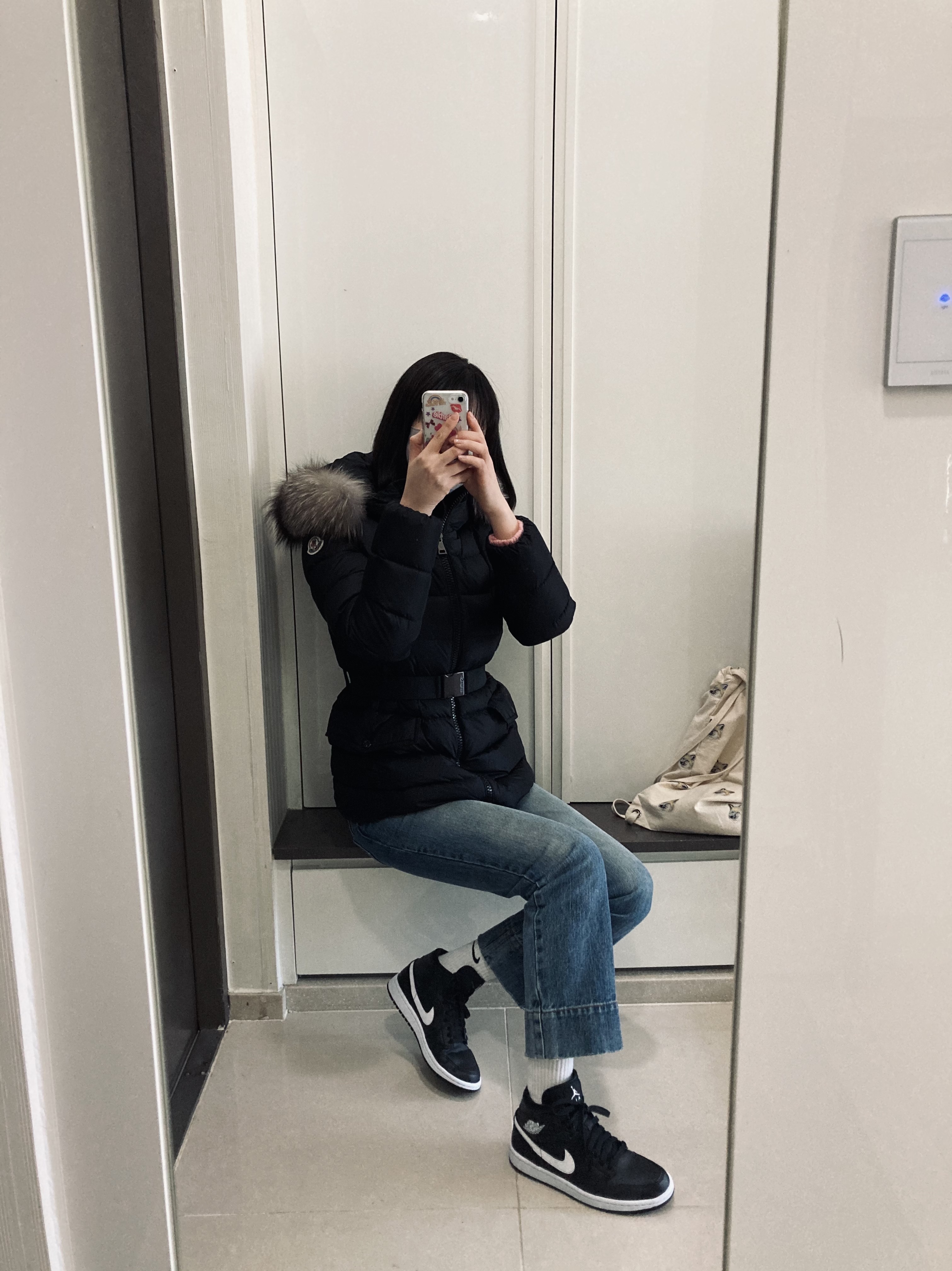 (W) Jordan 1 Mid Black White 착용 스타일