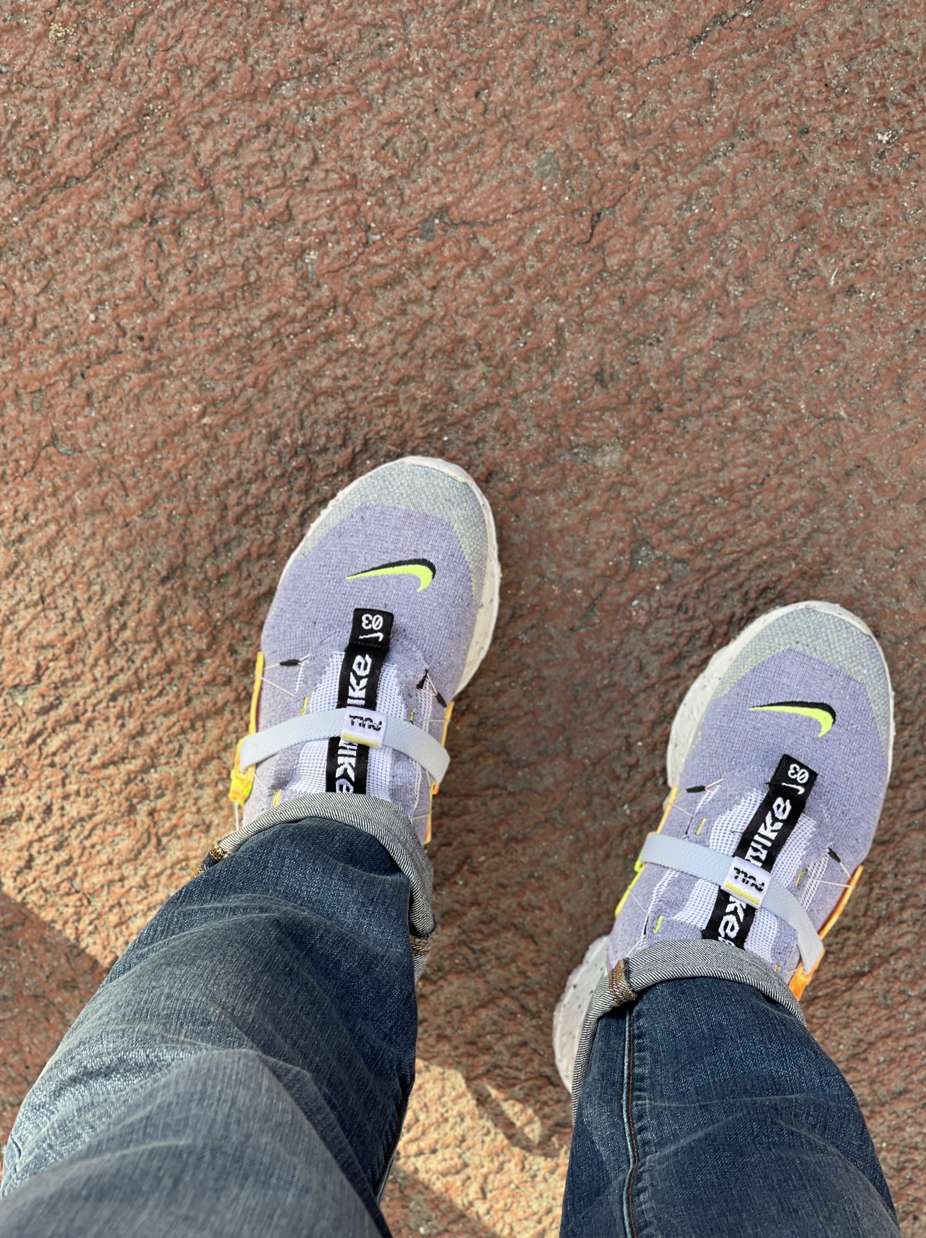 Nike Space Hippie 03 Volt 착용 스타일 - 3