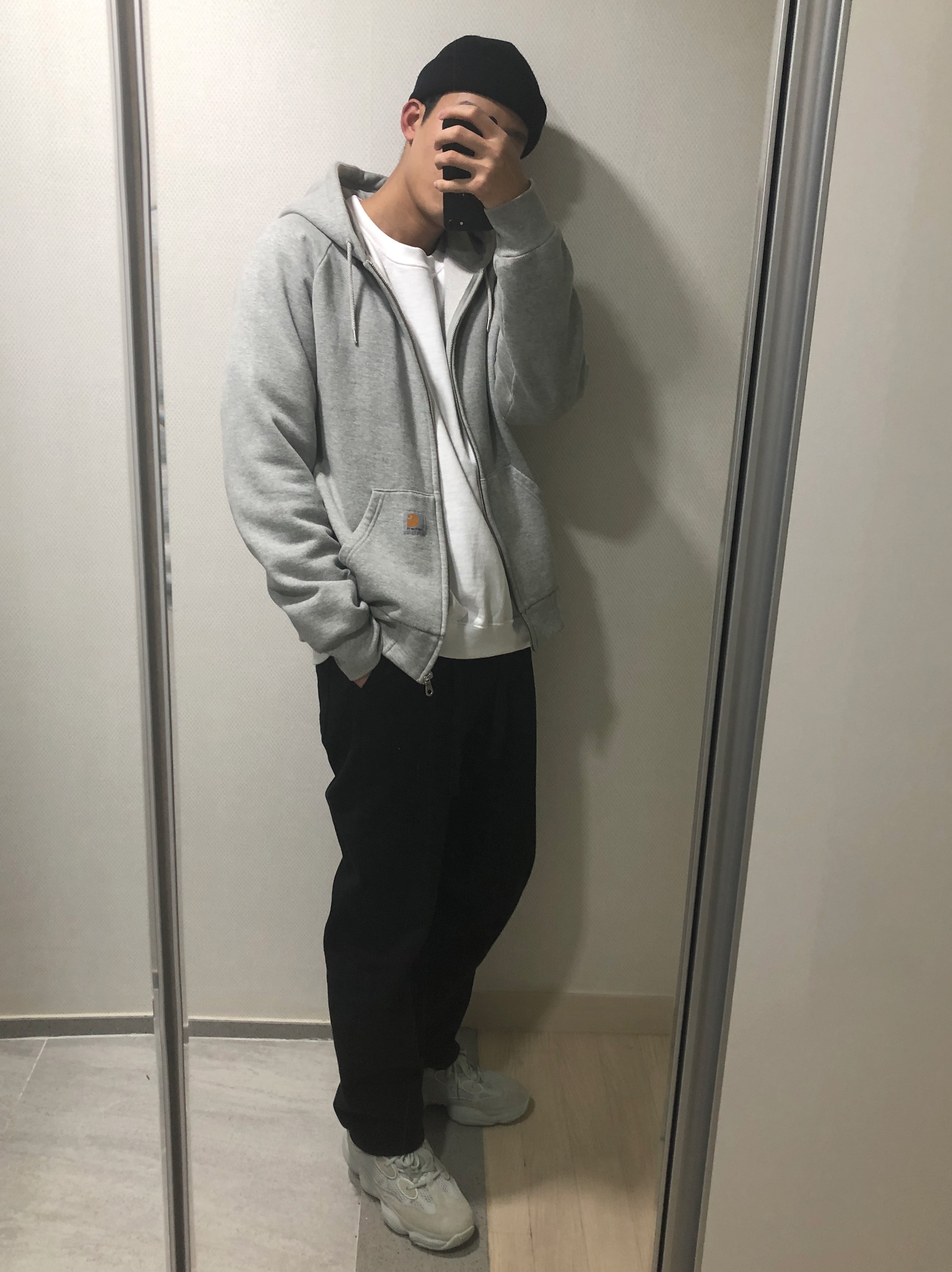 Adidas Yeezy 500 Salt 착용 스타일
