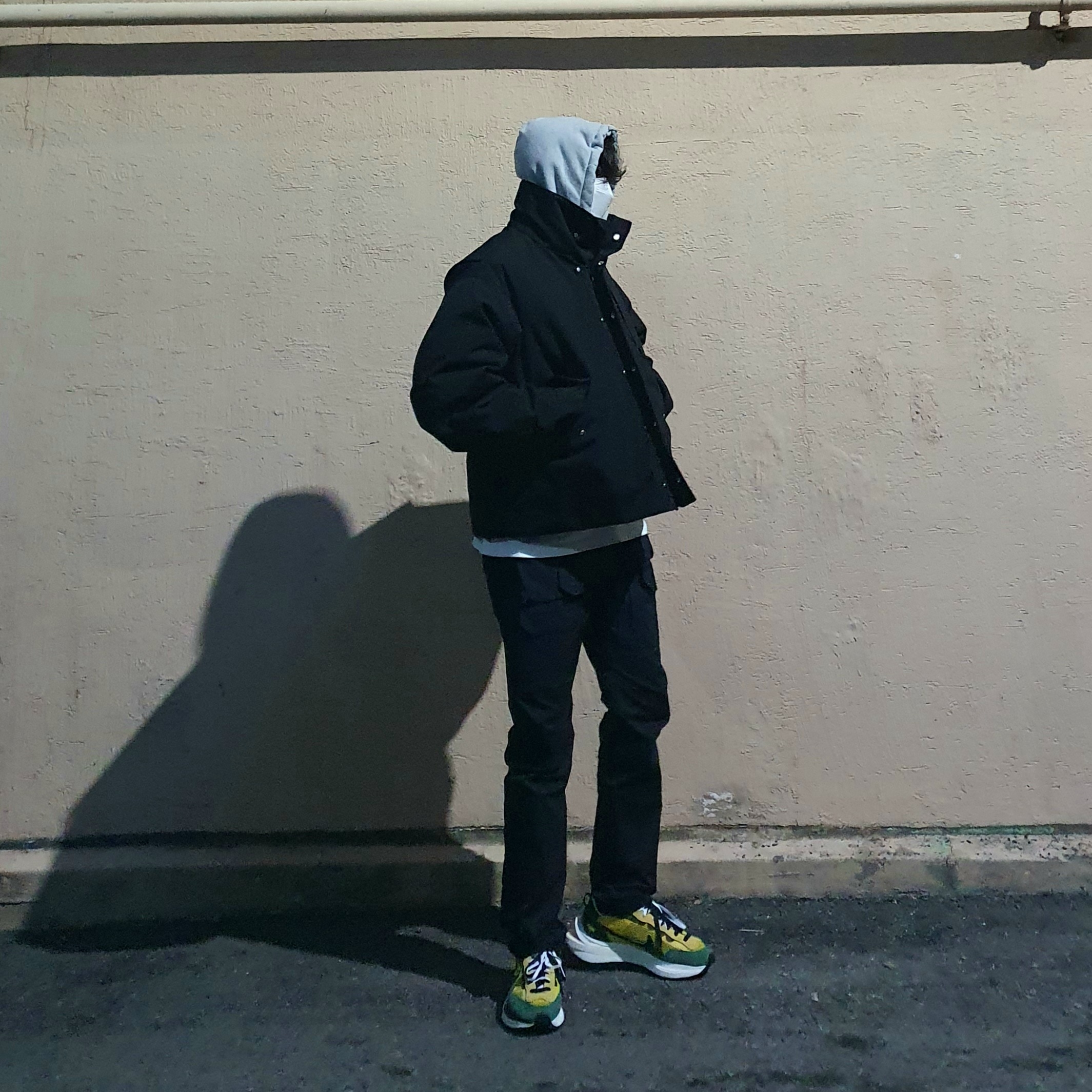 Nike x Sacai VaporWaffle Tour Yellow & Gorge Green Sail 착용 스타일