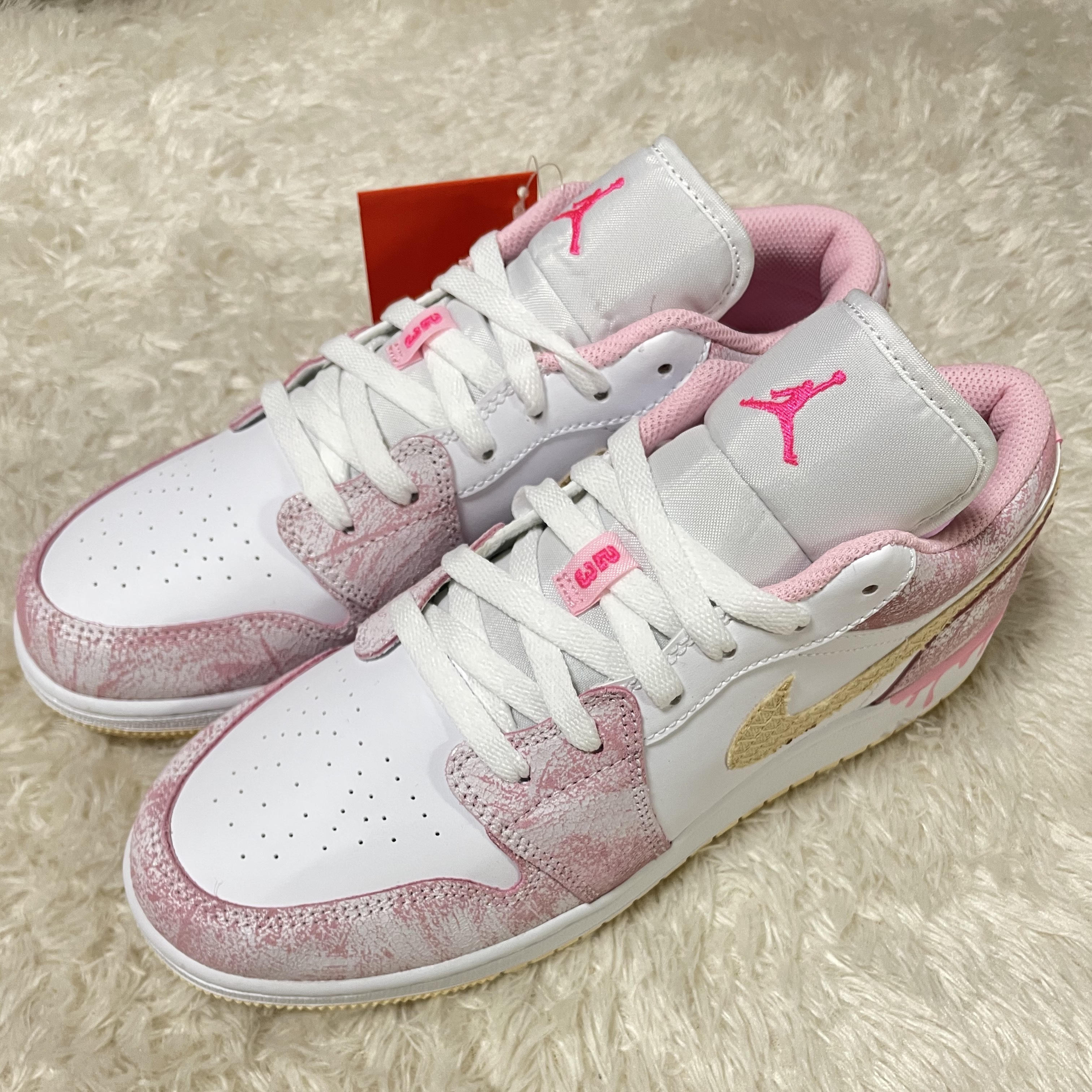 (GS) Jordan 1 Low SE Pale Vanilla 착용 스타일 - 3