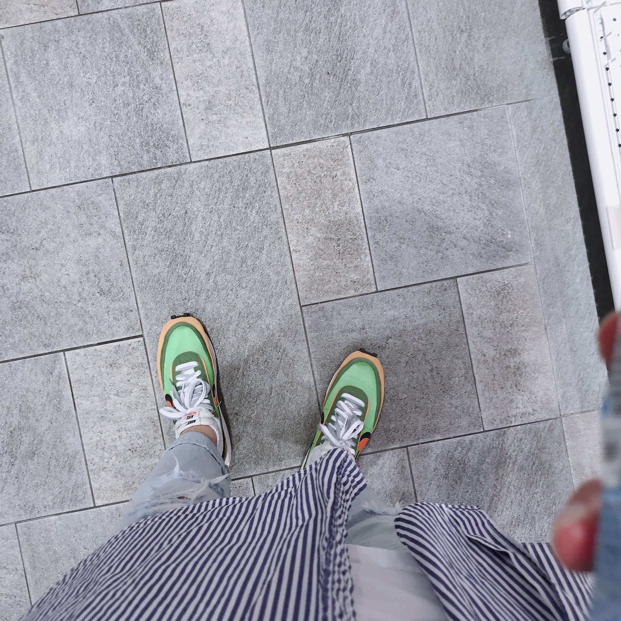 Nike x Sacai LDWaffle Green Multi 착용 스타일