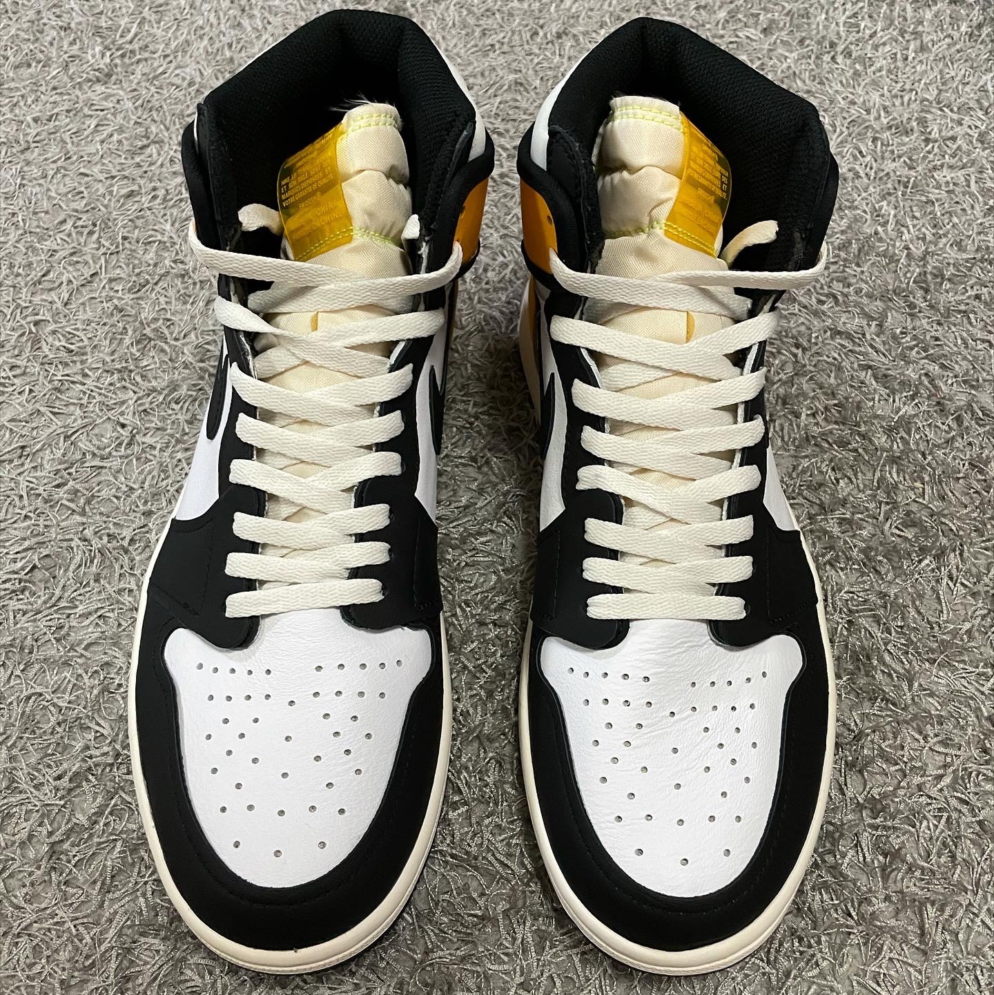 Jordan 1 Retro High OG Volt Gold 착용 스타일 - 3