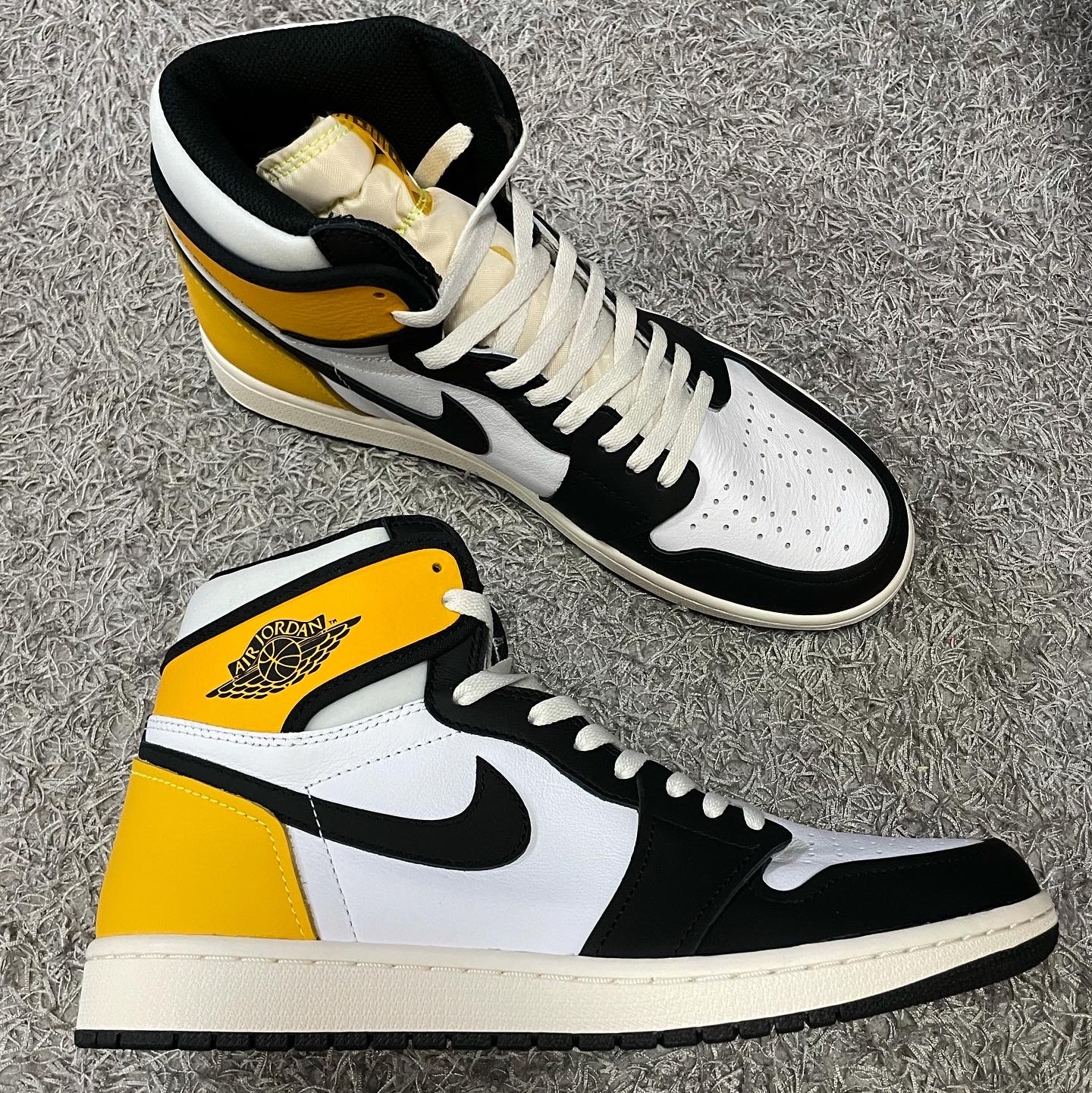 Jordan 1 Retro High OG Volt Gold 착용 스타일 - 2