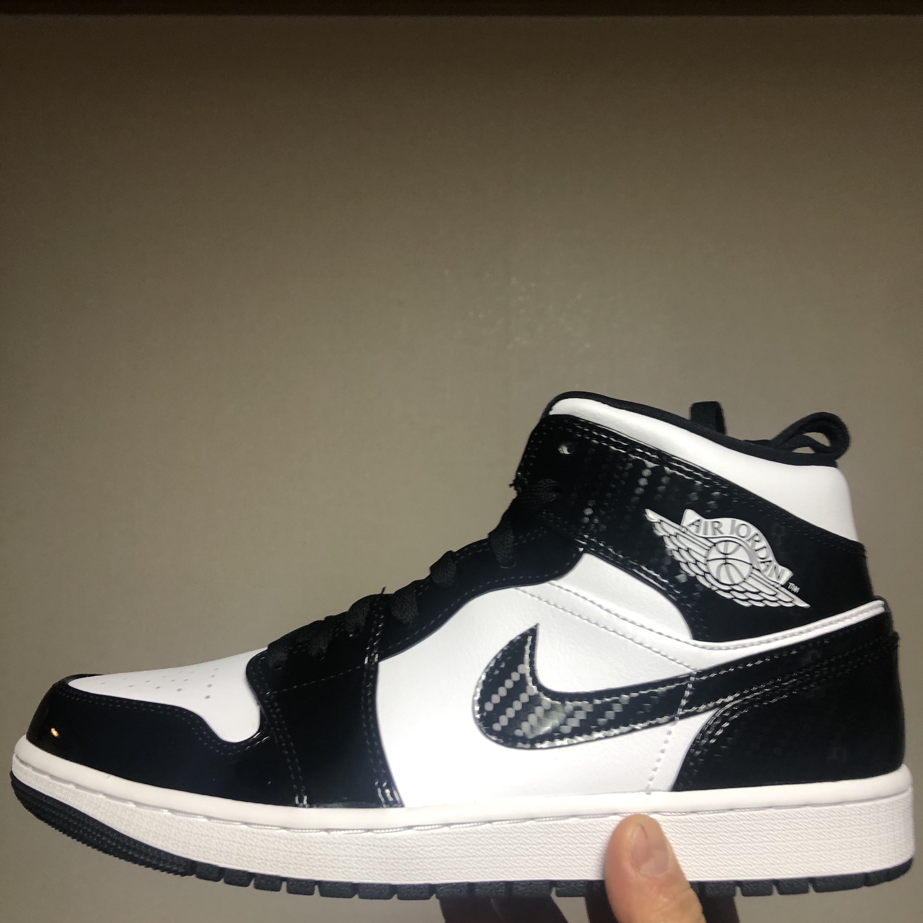 Jordan 1 Mid SE ASW Black 착용 스타일