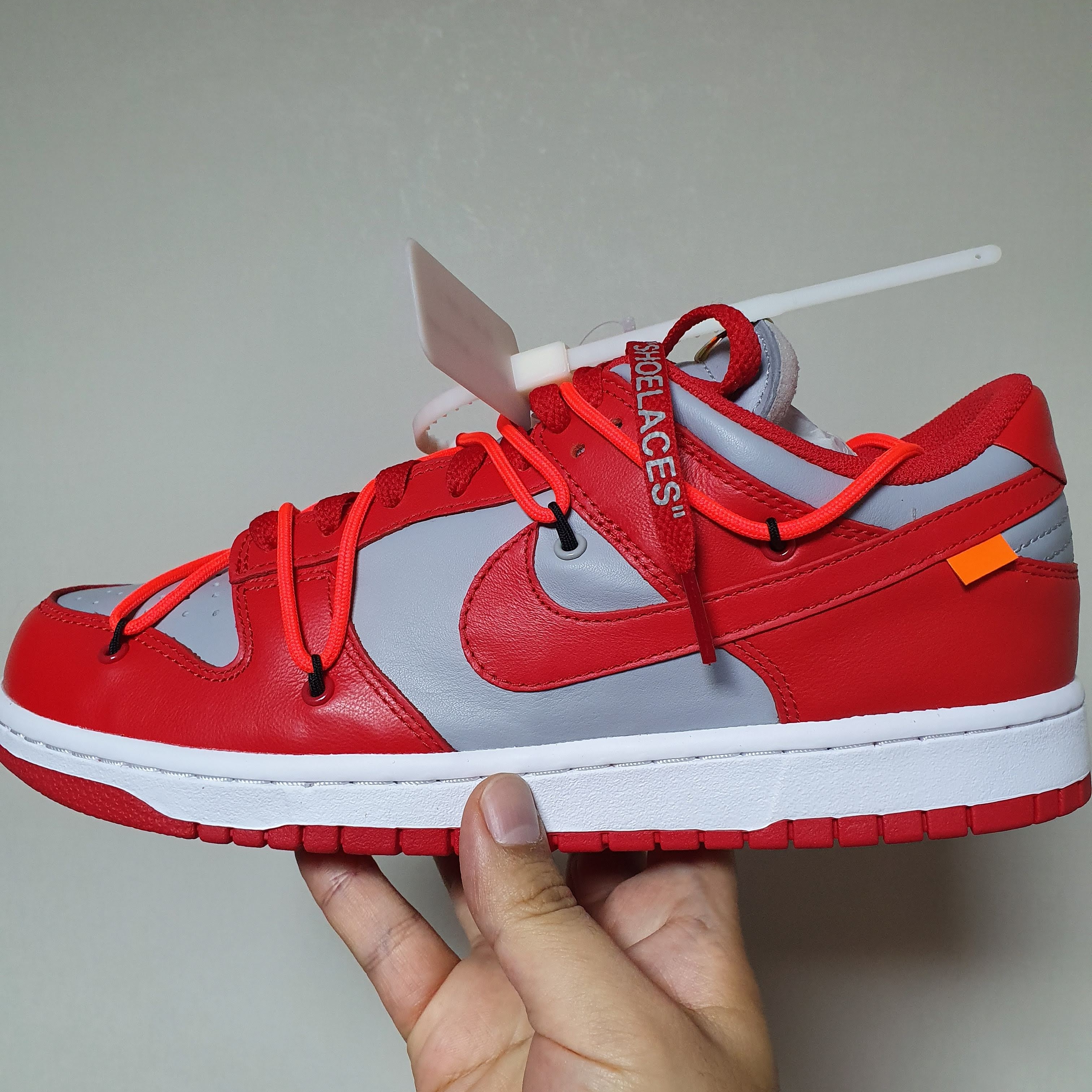 Nike x Off-White Dunk Low University Red 착용 스타일