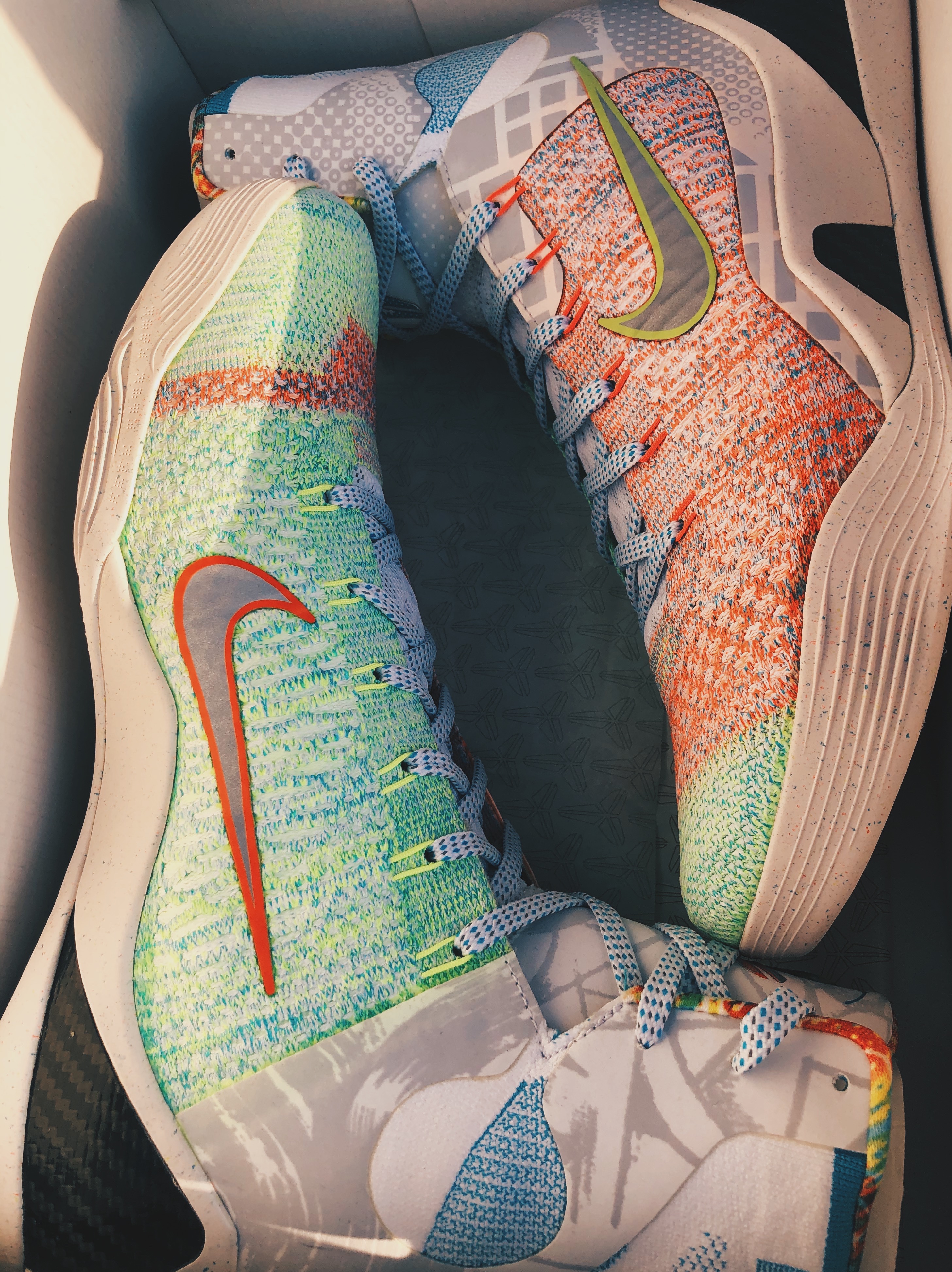 Nike Kobe 9 Elite What the Kobe 착용 스타일