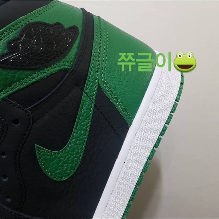 Jordan 1 Retro High OG Pine Green Black 착용 스타일