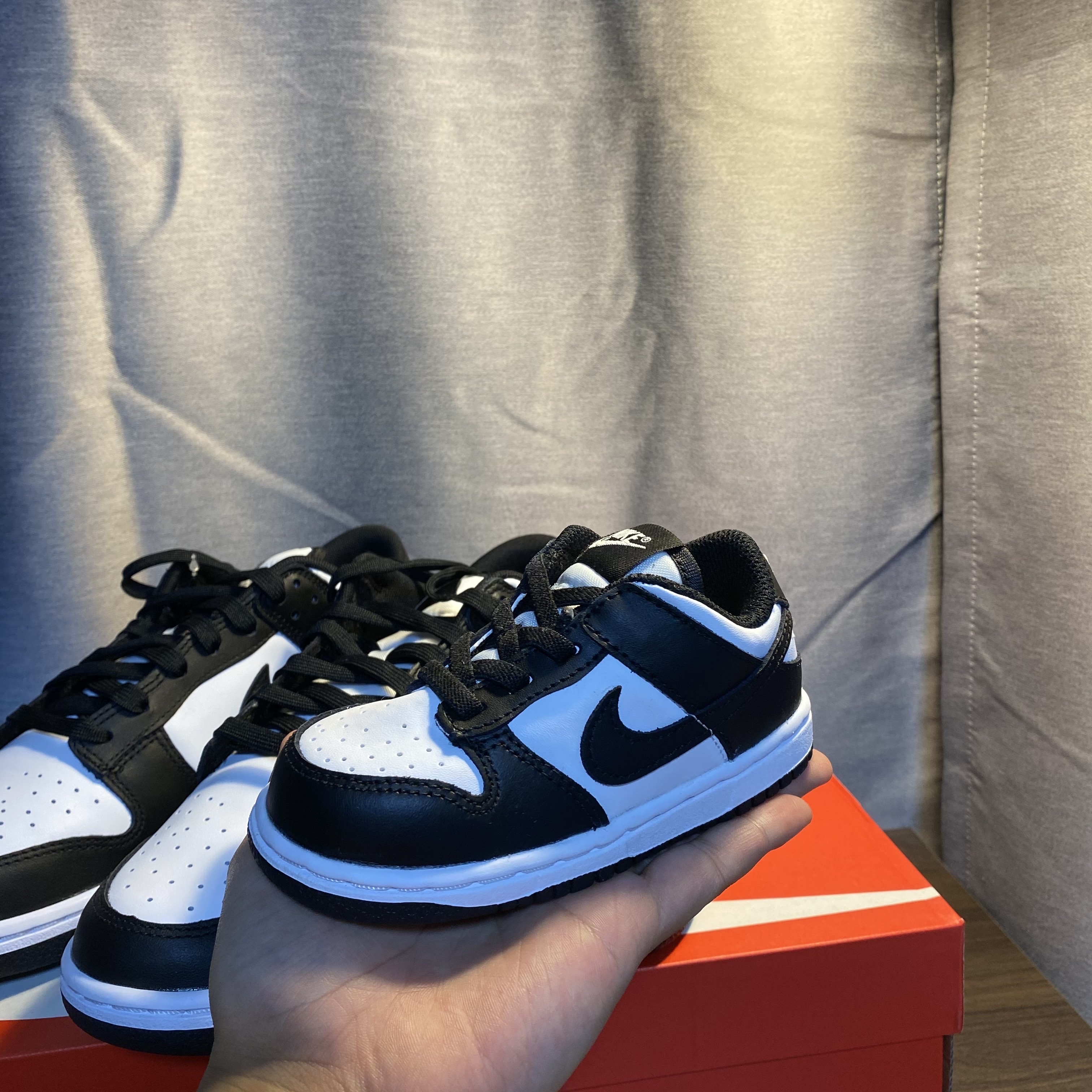 (TD) Nike Dunk Low Black 착용 스타일