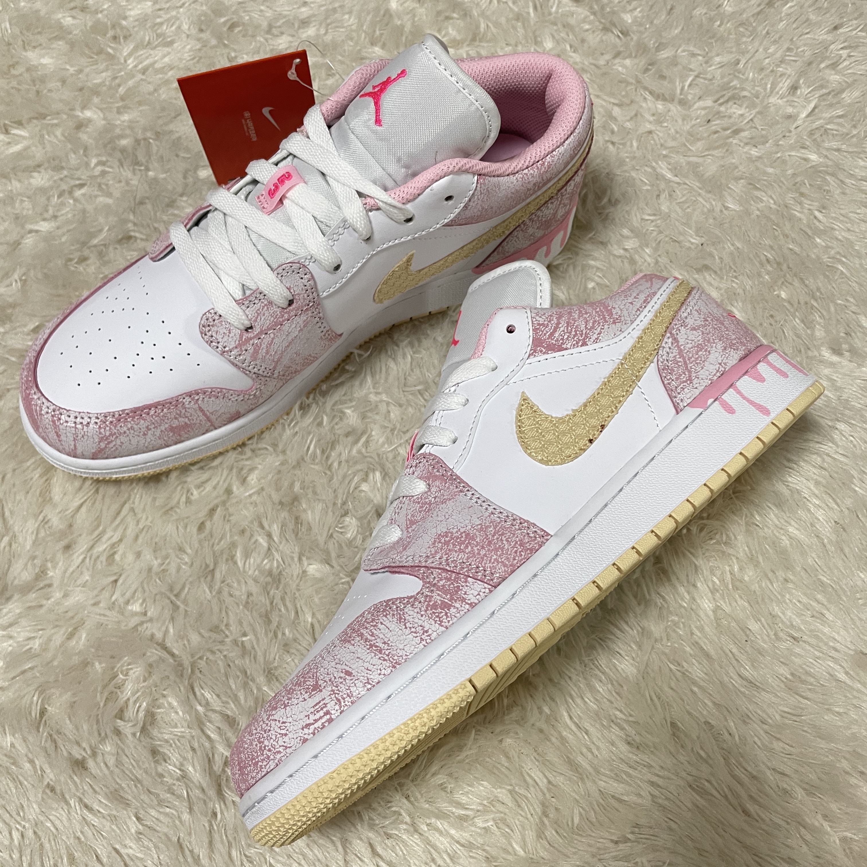 (GS) Jordan 1 Low SE Pale Vanilla 착용 스타일 - 2