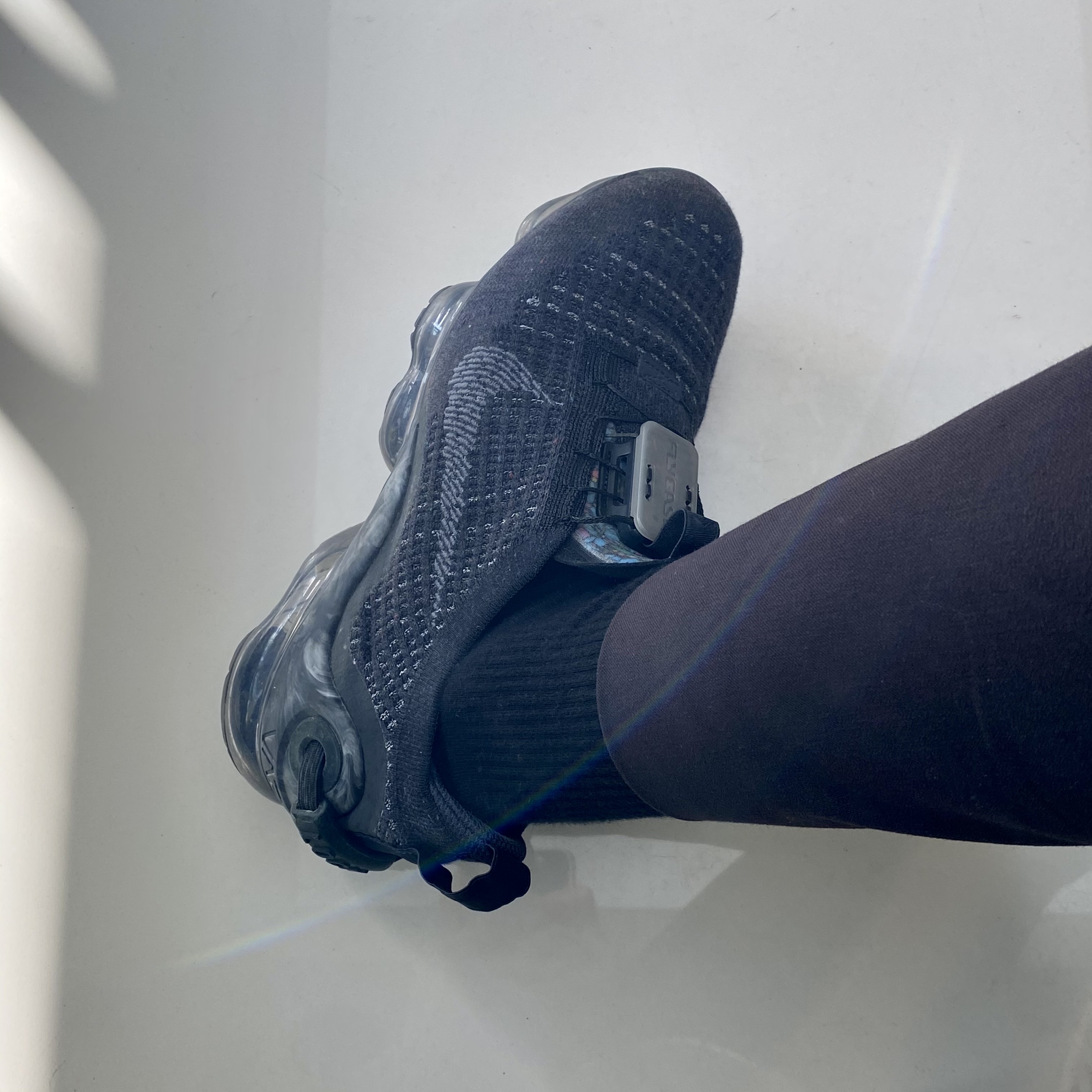 Nike Air VaporMax 2020 Flyknit Black Dark Grey 착용 스타일