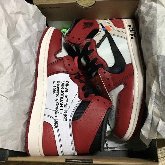 Jordan 1 x Off-White Retro High Chicago The Ten 착용 스타일
