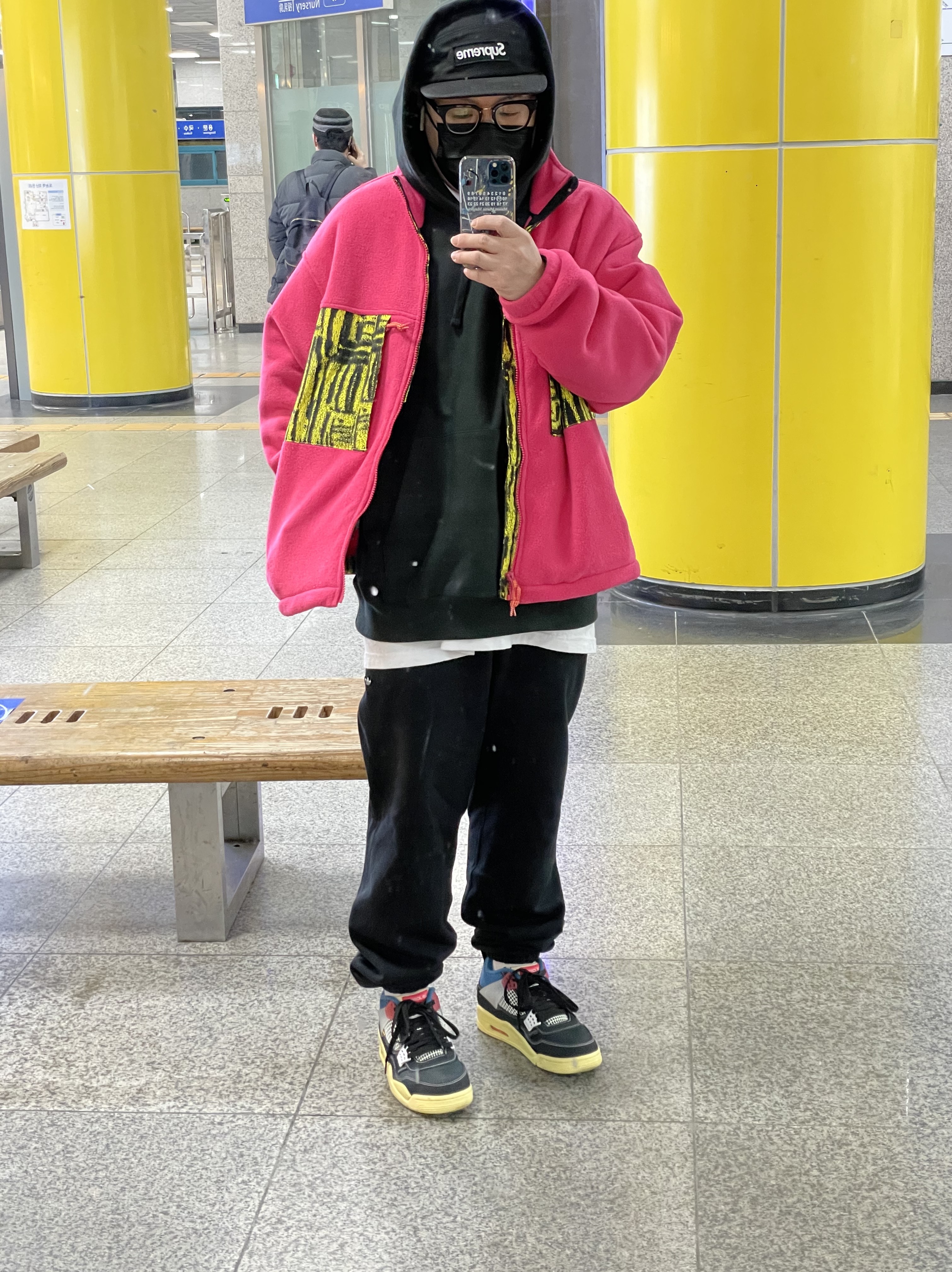 Jordan 4 x Union Retro Off Noir 착용 스타일