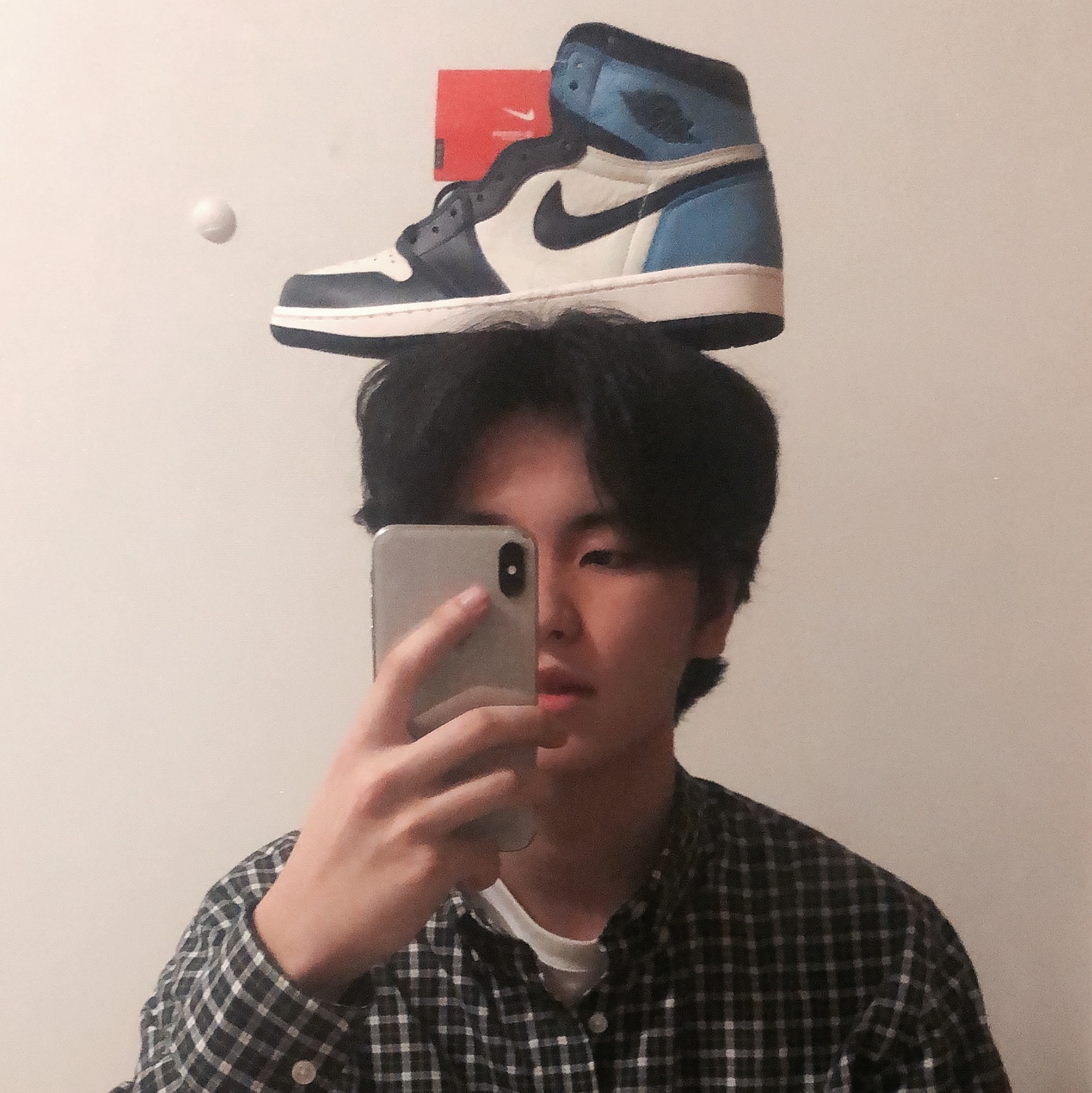 Jordan 1 Retro High Obsidian UNC 착용 스타일