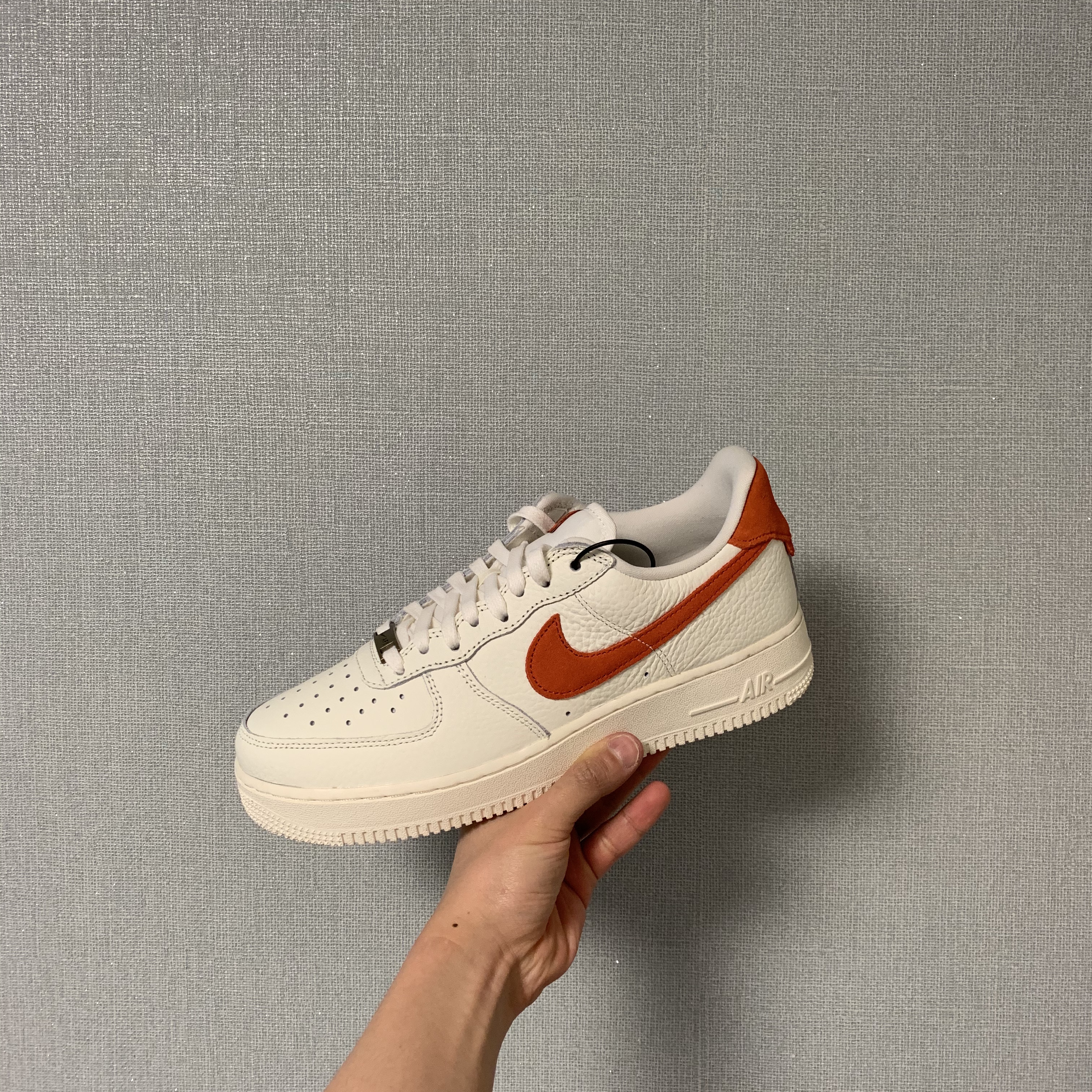 Nike Air Force 1 '07 Craft Mantra Orange 착용 스타일
