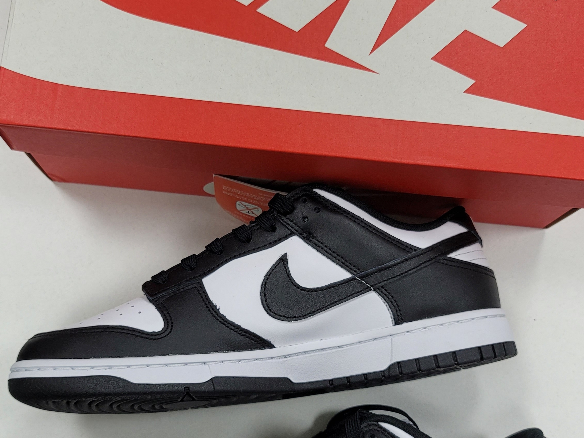 Nike Dunk Low Retro Black 착용 스타일 - 3
