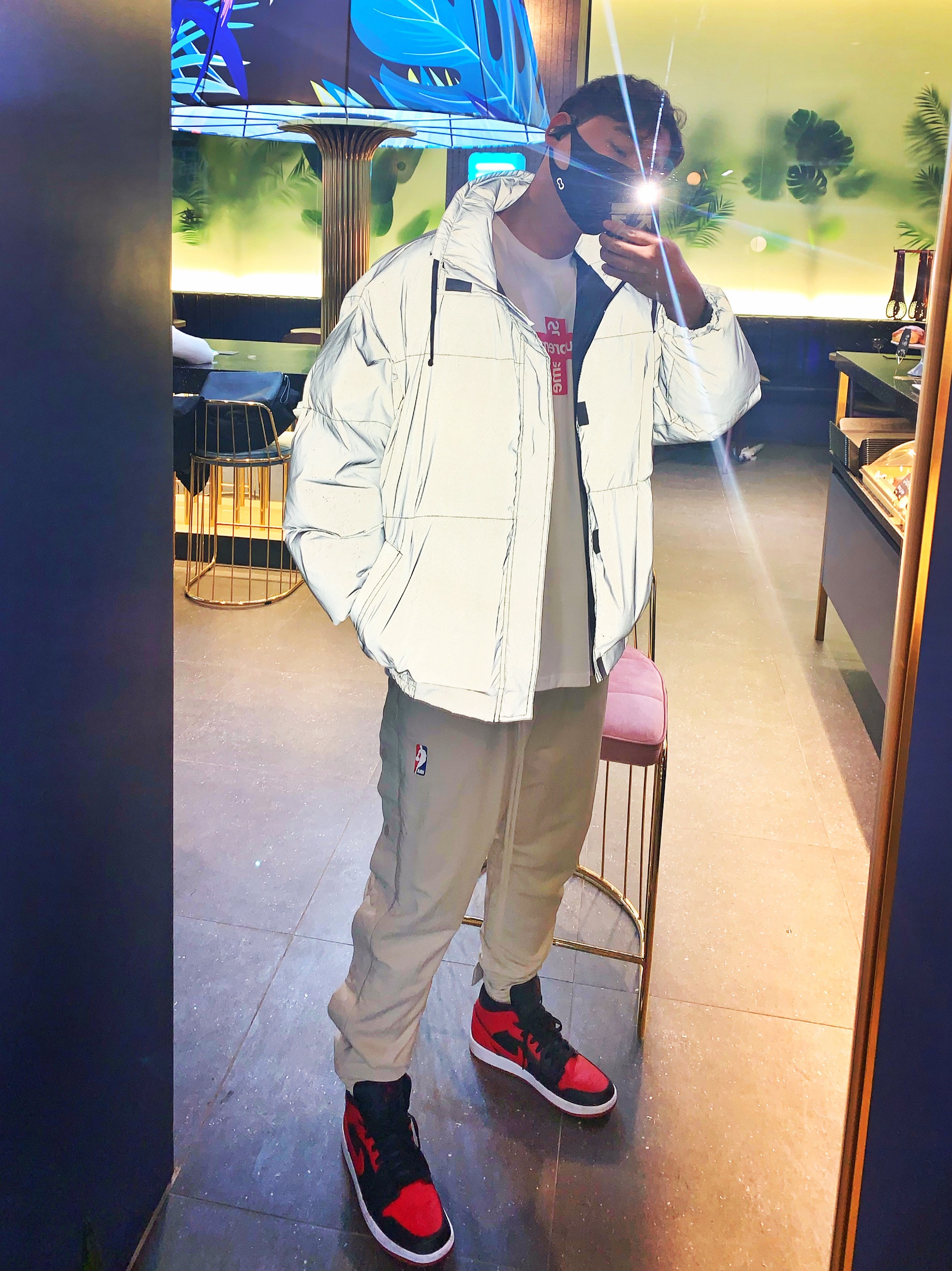 Jordan 1 Mid Bred Banned 2020, Nike x Fear of God Warm Up Pants String 착용 스타일
