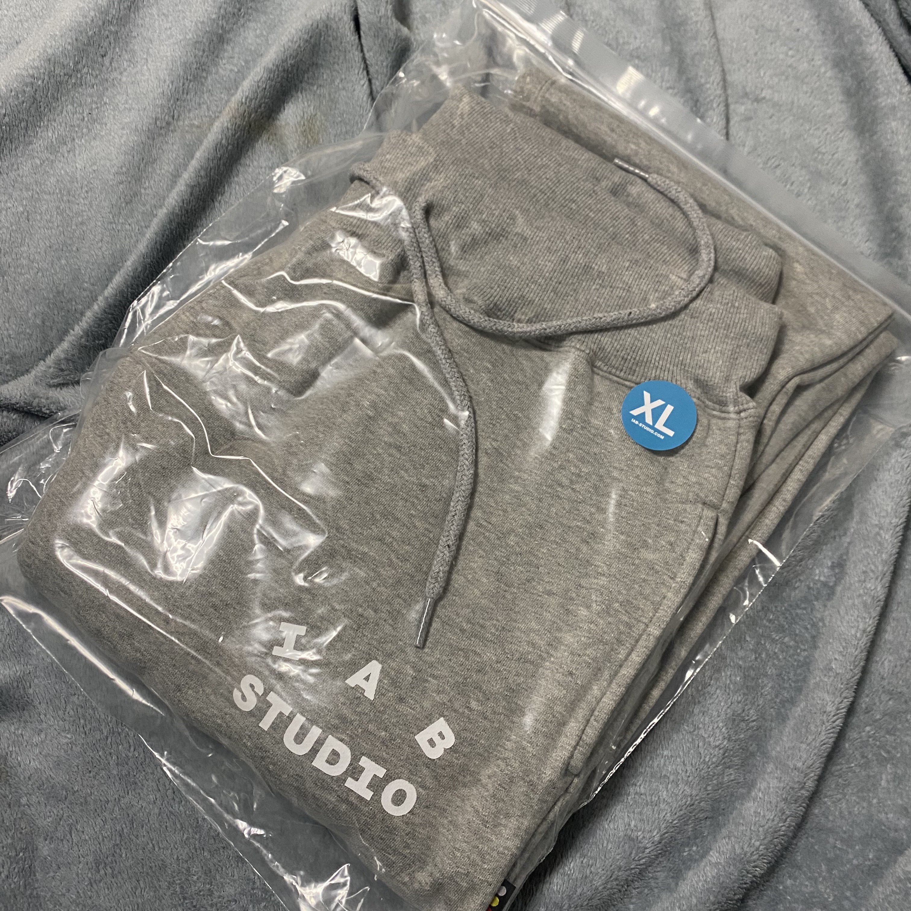 IAB Studio Sweatpants Gray - 21SS 착용 스타일