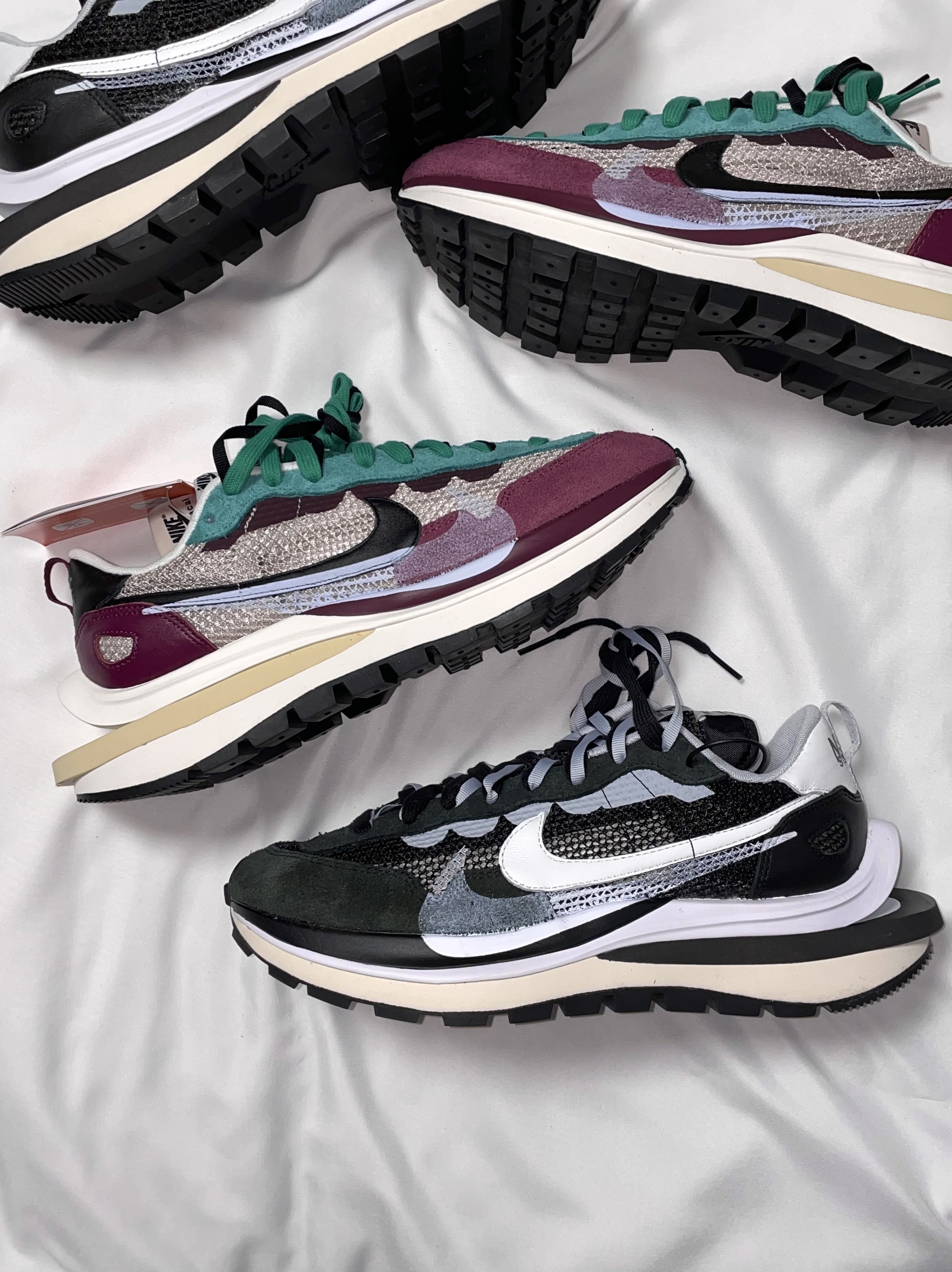 Nike x Sacai VaporWaffle Black White, Nike x Sacai VaporWaffle String & Black Villain Red 착용 스타일