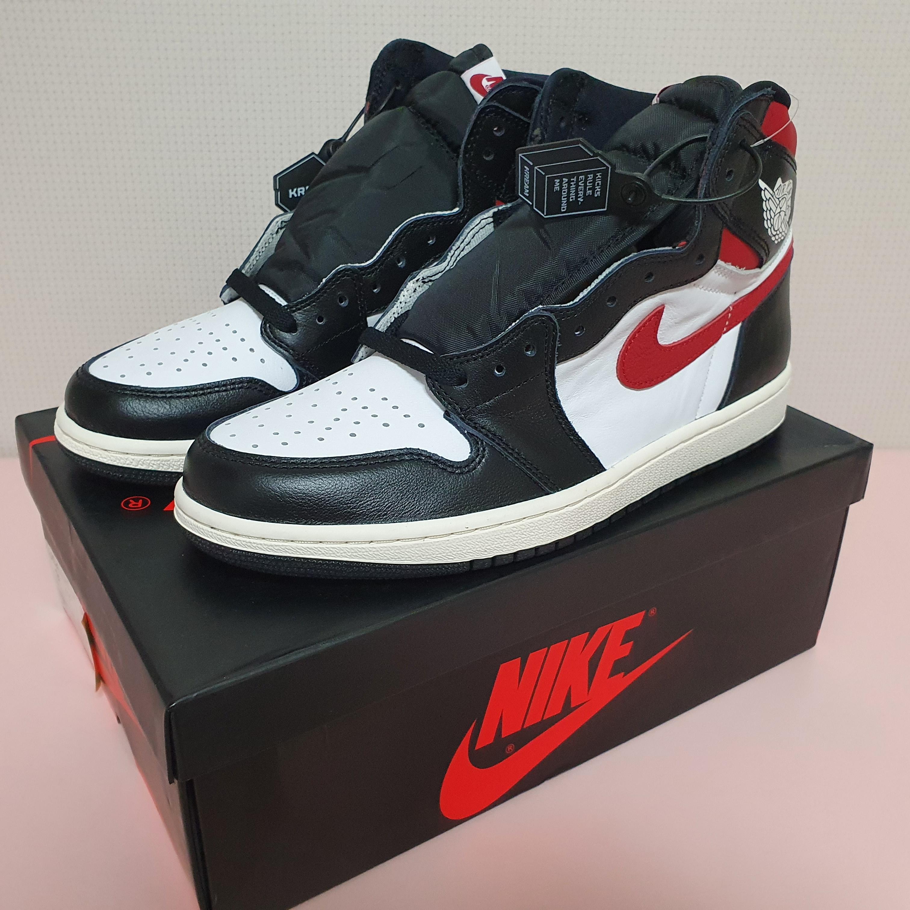 Jordan 1 Retro High OG Gym Red 착용 스타일 - 1
