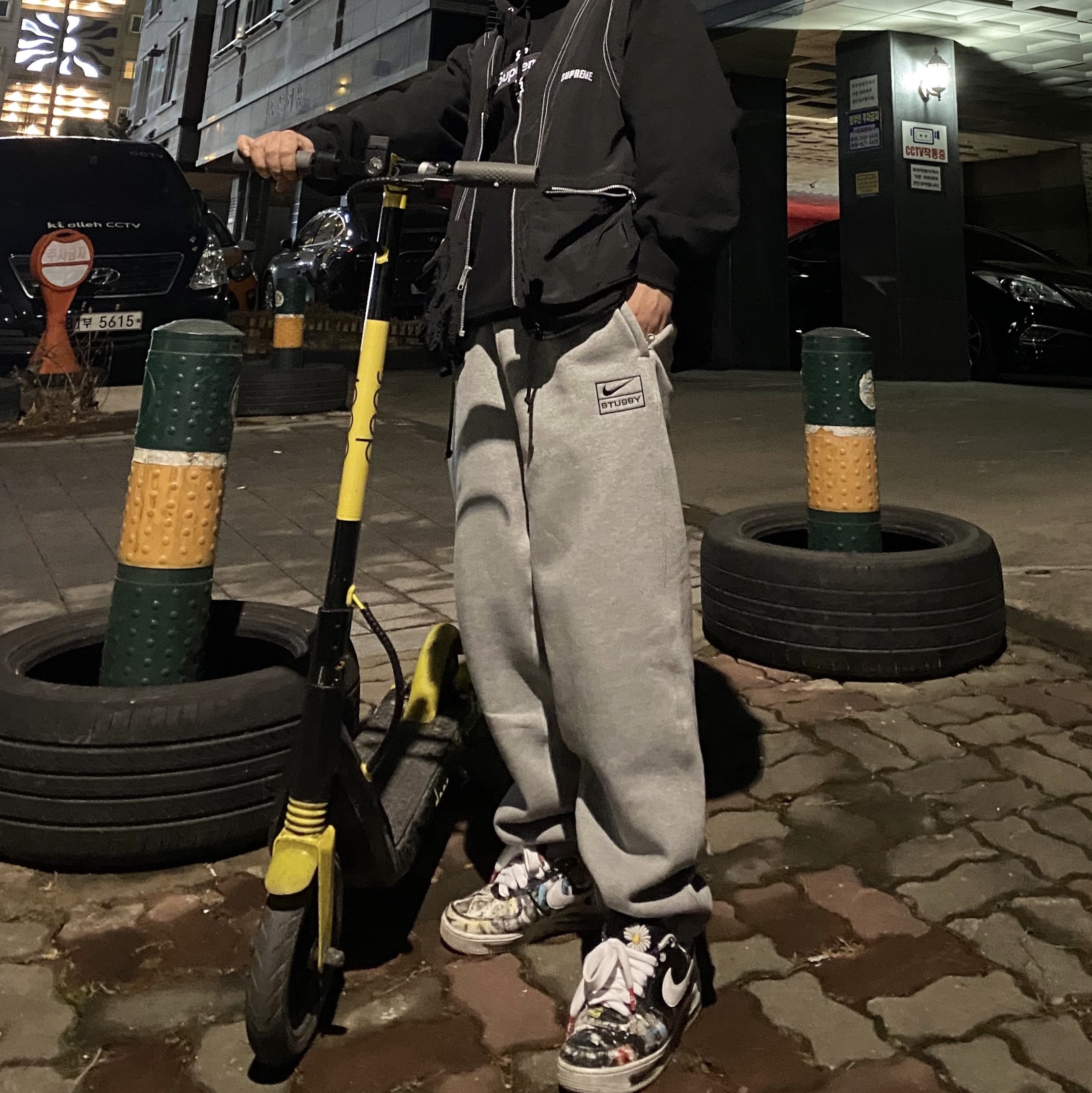 Nike x Stussy NRG BR Fleece Pants Grey, Nike x Peaceminusone Air Force 1 Low Para-Noise 착용 스타일