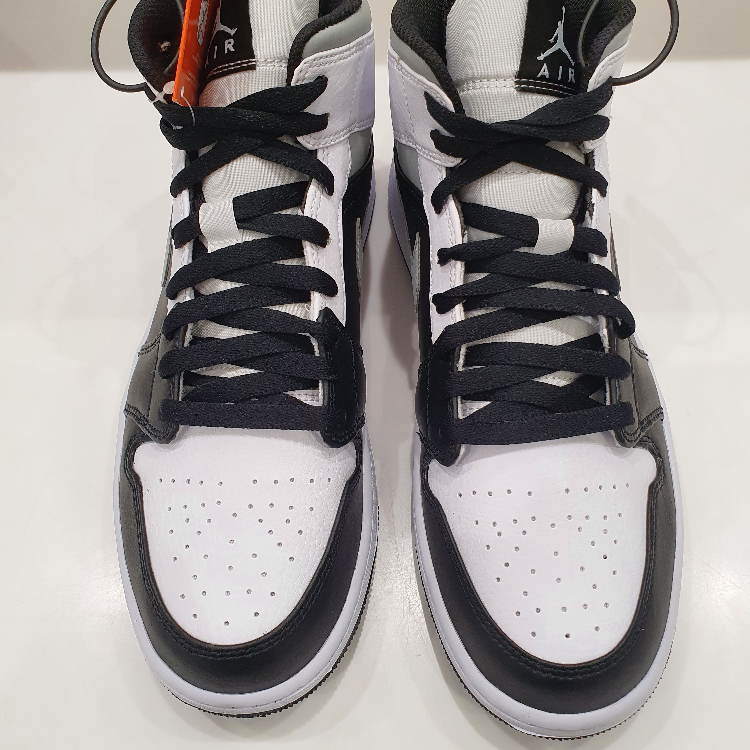 Jordan 1 Mid White Shadow 착용 스타일 - 2