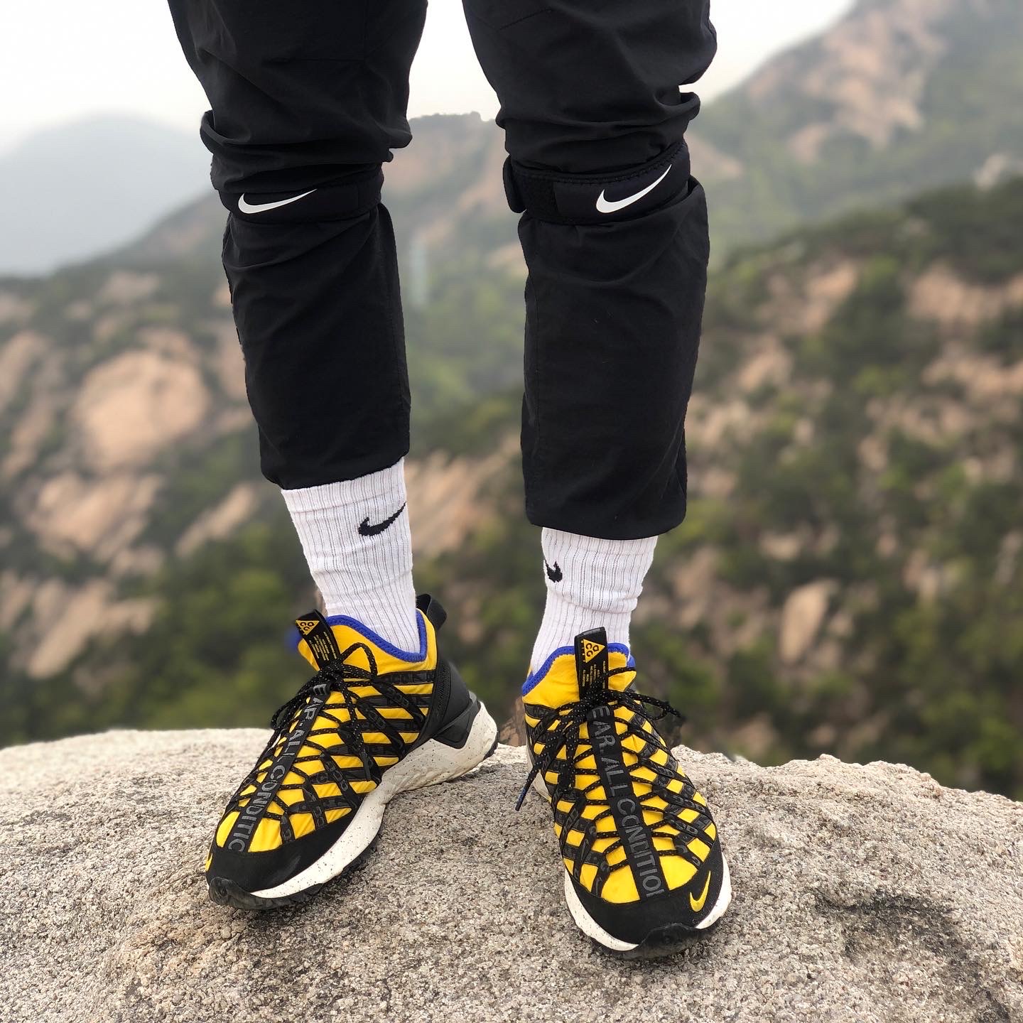 Nike ACG React Terra Gobe Amarillo 착용 스타일 - 4