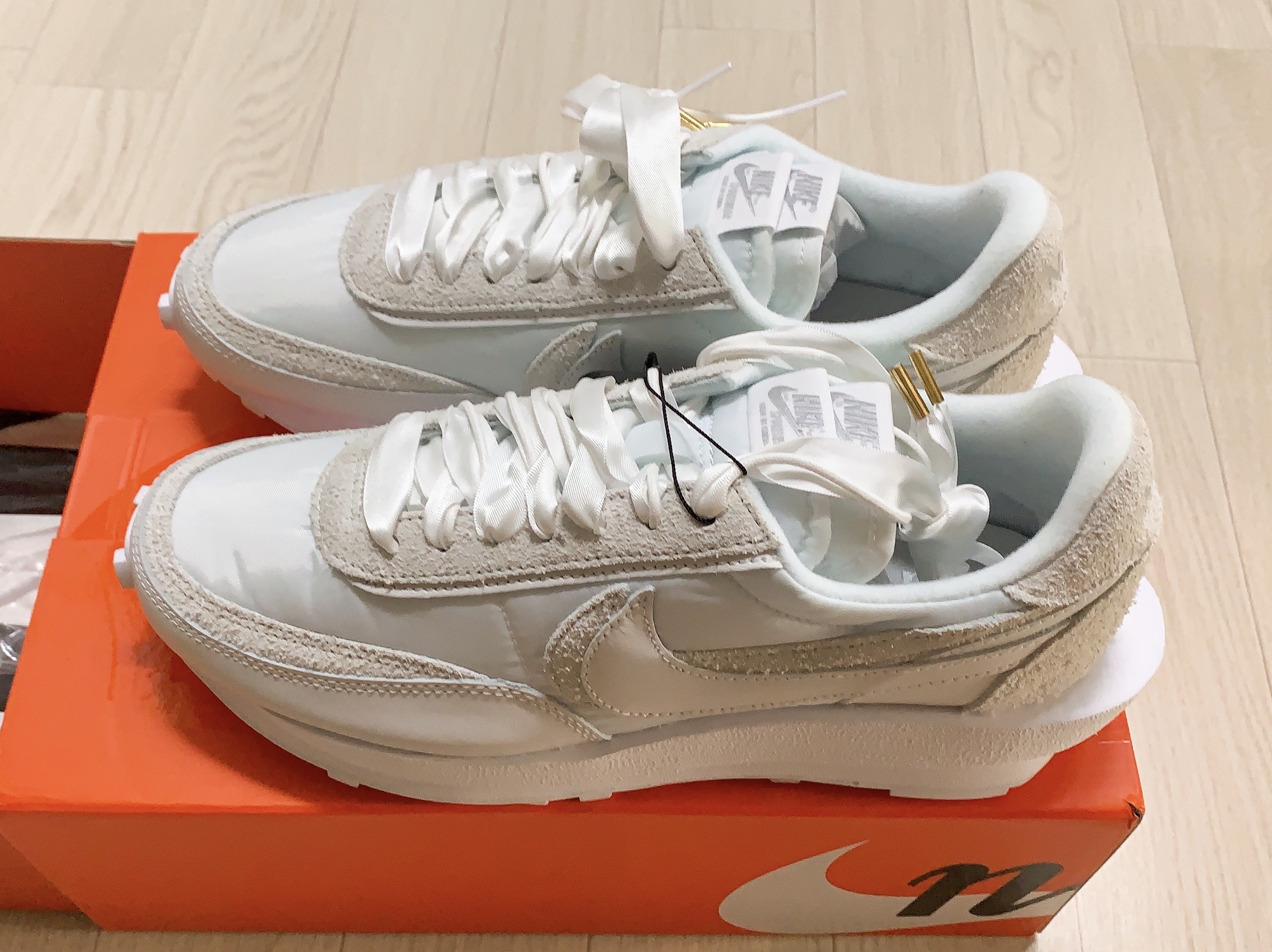 Nike x Sacai LDWaffle White Nylon 착용 스타일 - 1