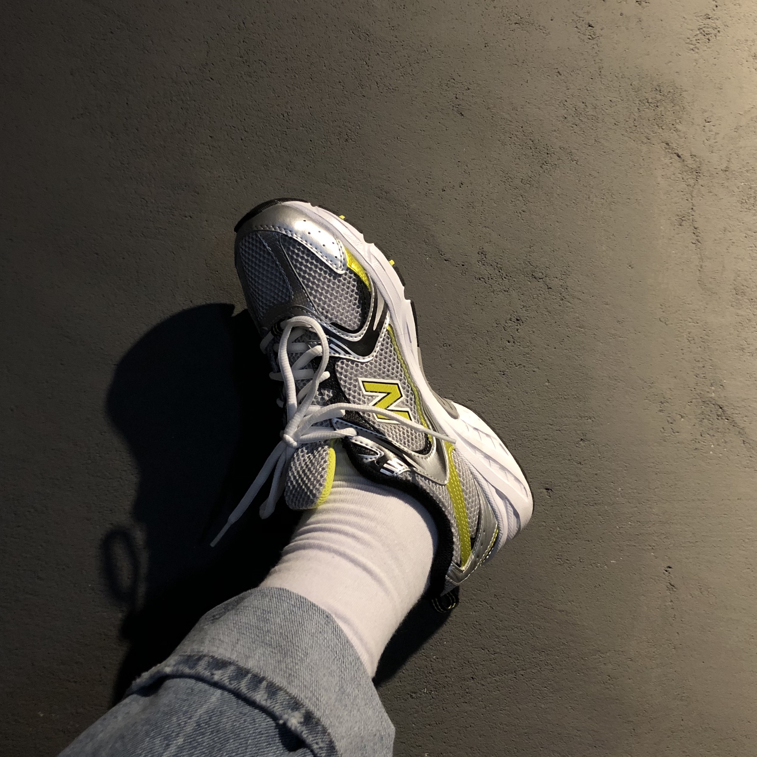 New Balance 530 Silver 착용 스타일