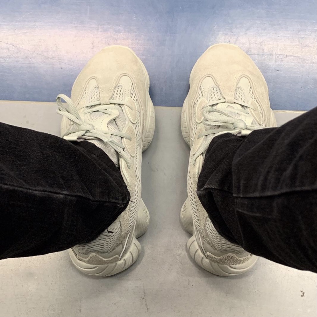 Adidas Yeezy 500 Salt 착용 스타일